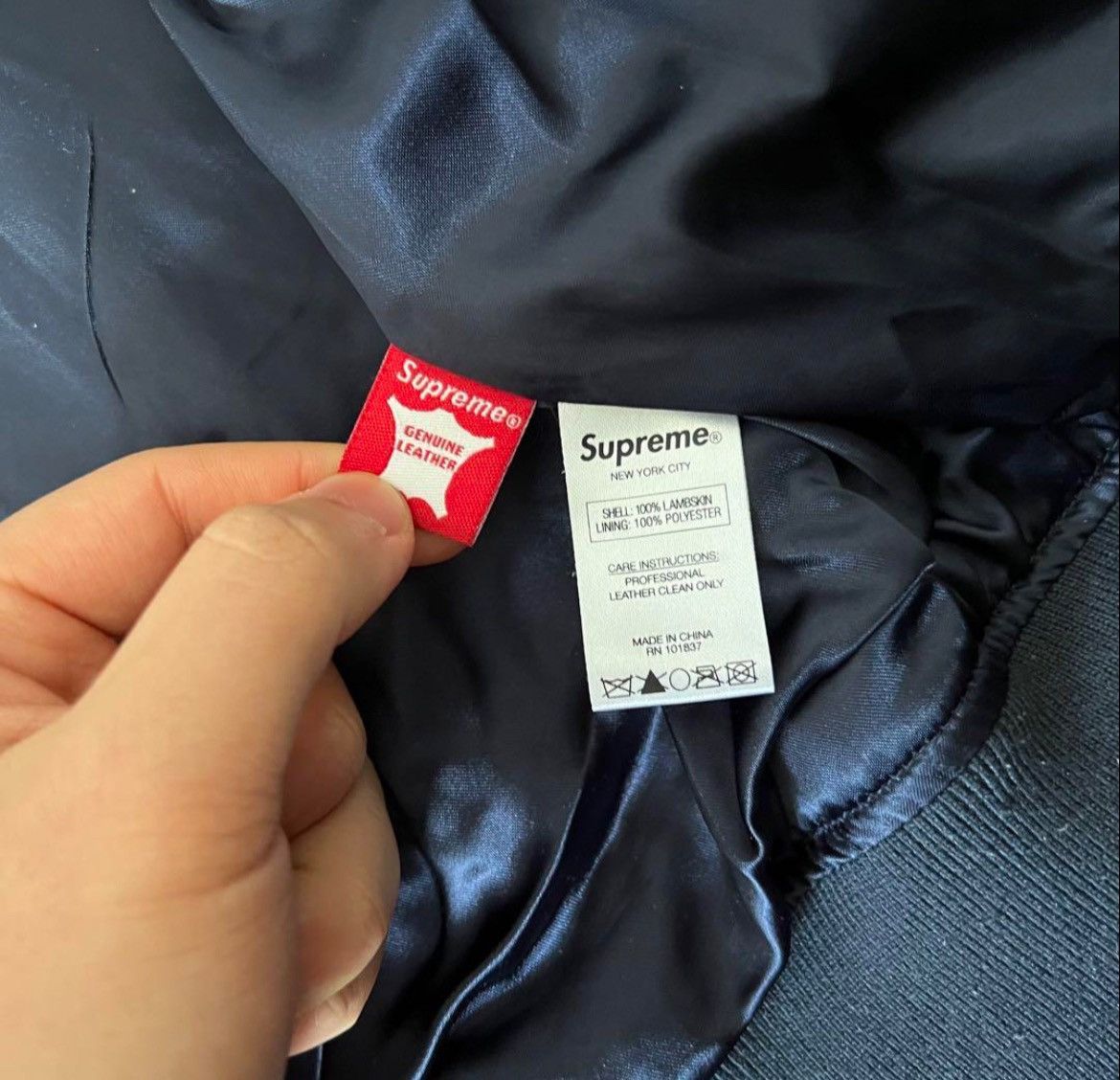 MLB × New York Yankees × Supreme Supreme x New York Yankees Leather Jacket Size US L / EU 52-54 / 3 - 8 Thumbnail
