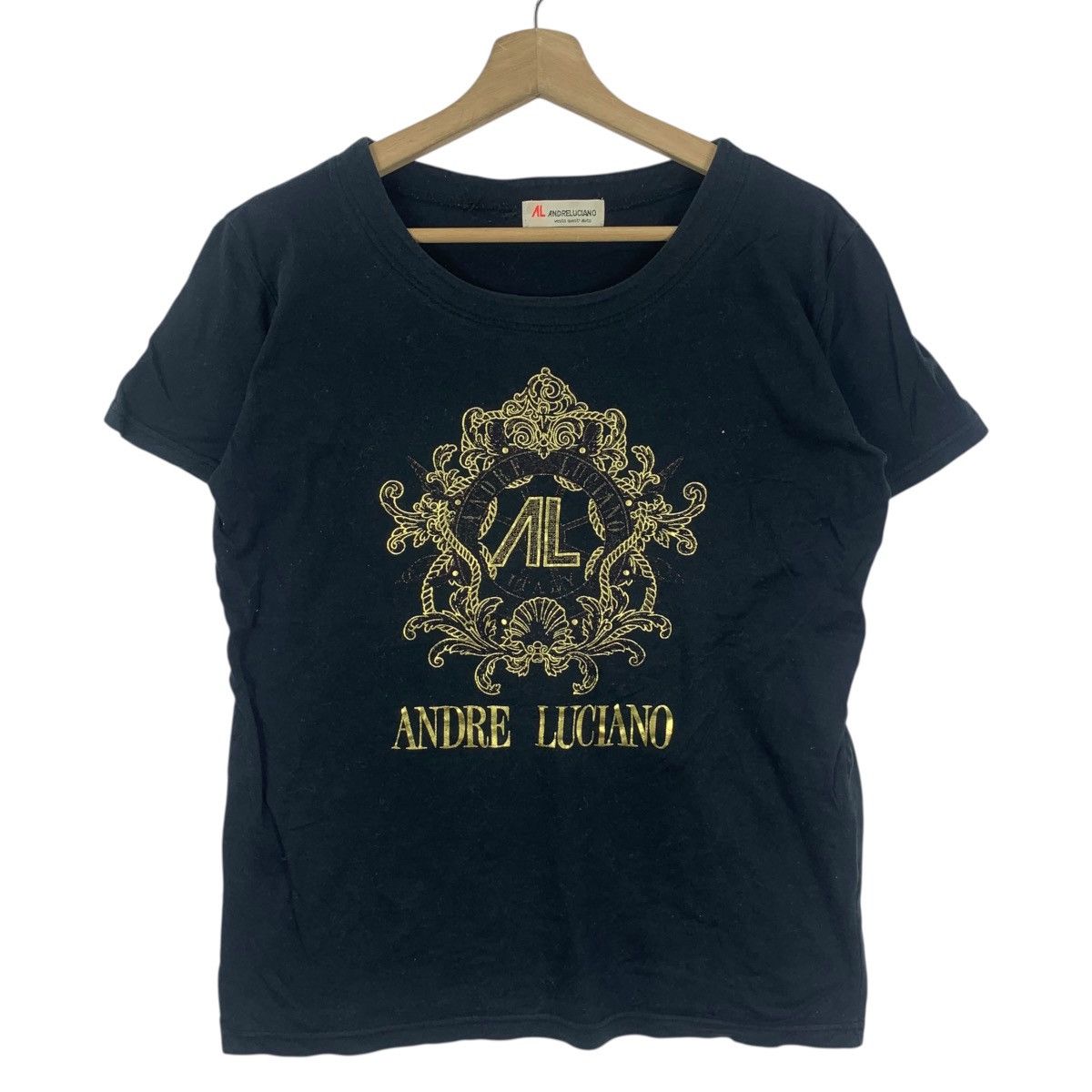 Andreluciano Vintage ANDRE LUCIANO ITALY Vesta Quest Crest Tee Shirt Top Size S / US 4 / IT 40 - 4 Thumbnail