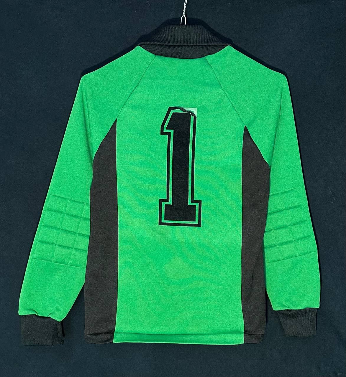 Umbro × Vintage Vintage Umbro Goalkeeper Jersey Football Shirt 80s rare YOUN Size US XS / EU 42 / 0 - 2 Thumbnail