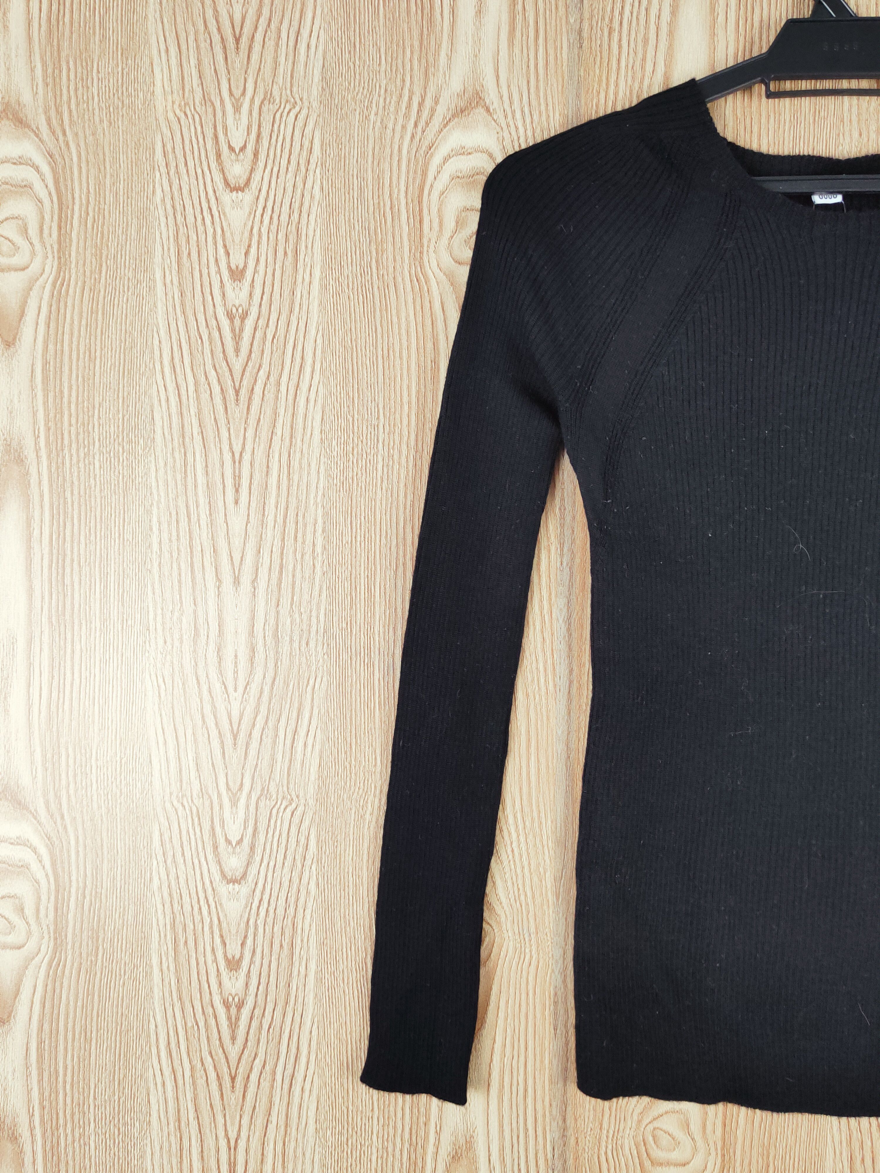 Homespun Knitwear × Japanese Brand × Undercover Uniqlo X Undercover Black Knitwear Sweatshirts #W305 Size M / US 6-8 / IT 42-44 - 3 Thumbnail