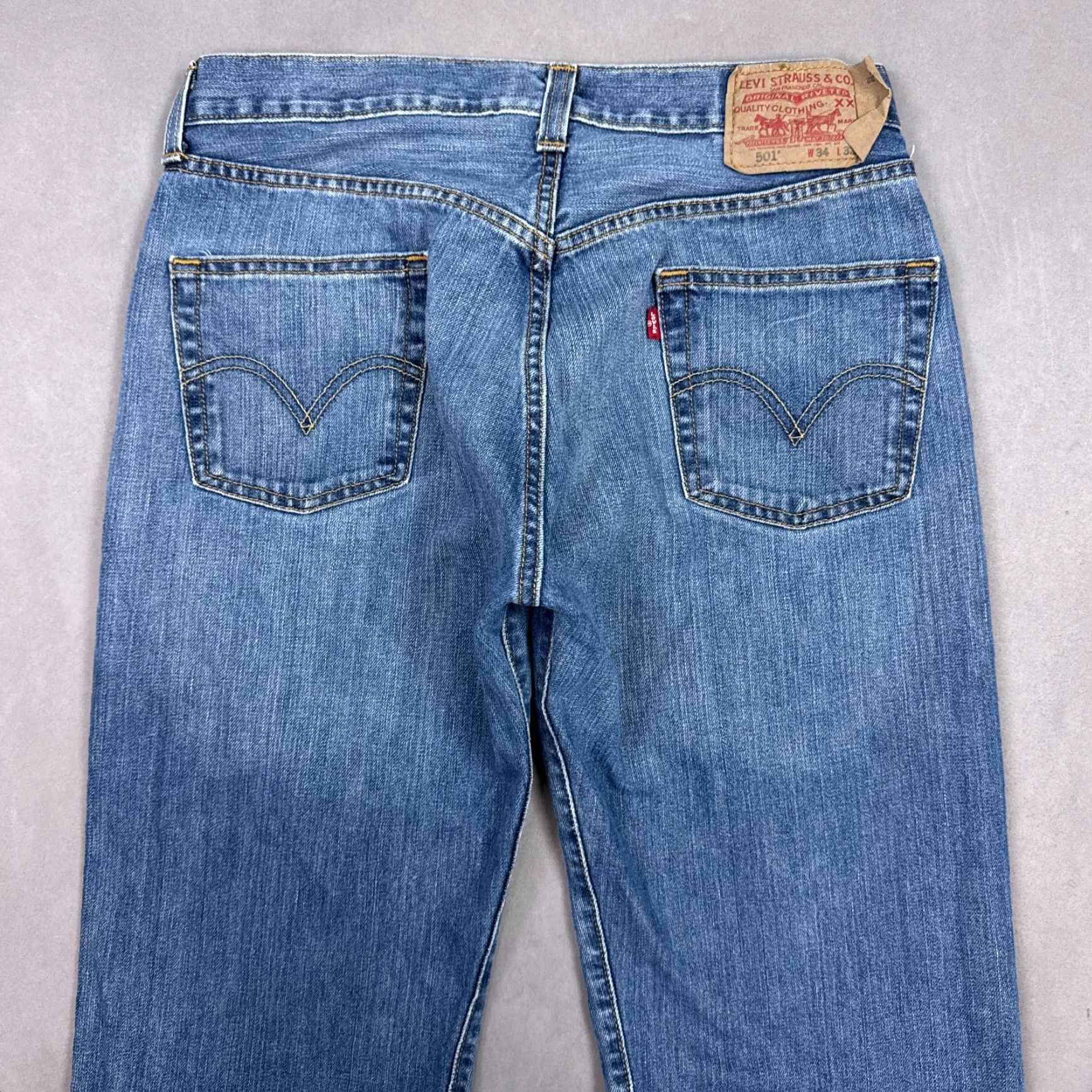 Levi's Levi's 501 Jeans Mens 32x32 Blue Denim Button Fly Faded Washout Vintage No? (Tag34x32) Size US 34 / EU 50 - 5 Thumbnail