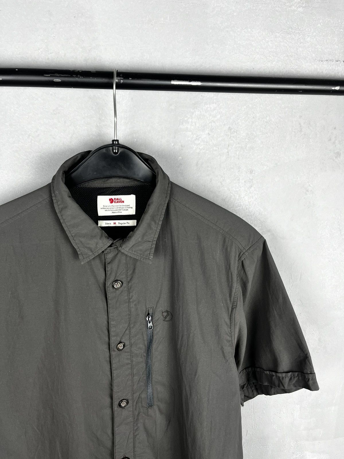 Fjallraven fjallraven outdoor shirt size M Size US M / EU 48-50 / 2 - 2 Thumbnail