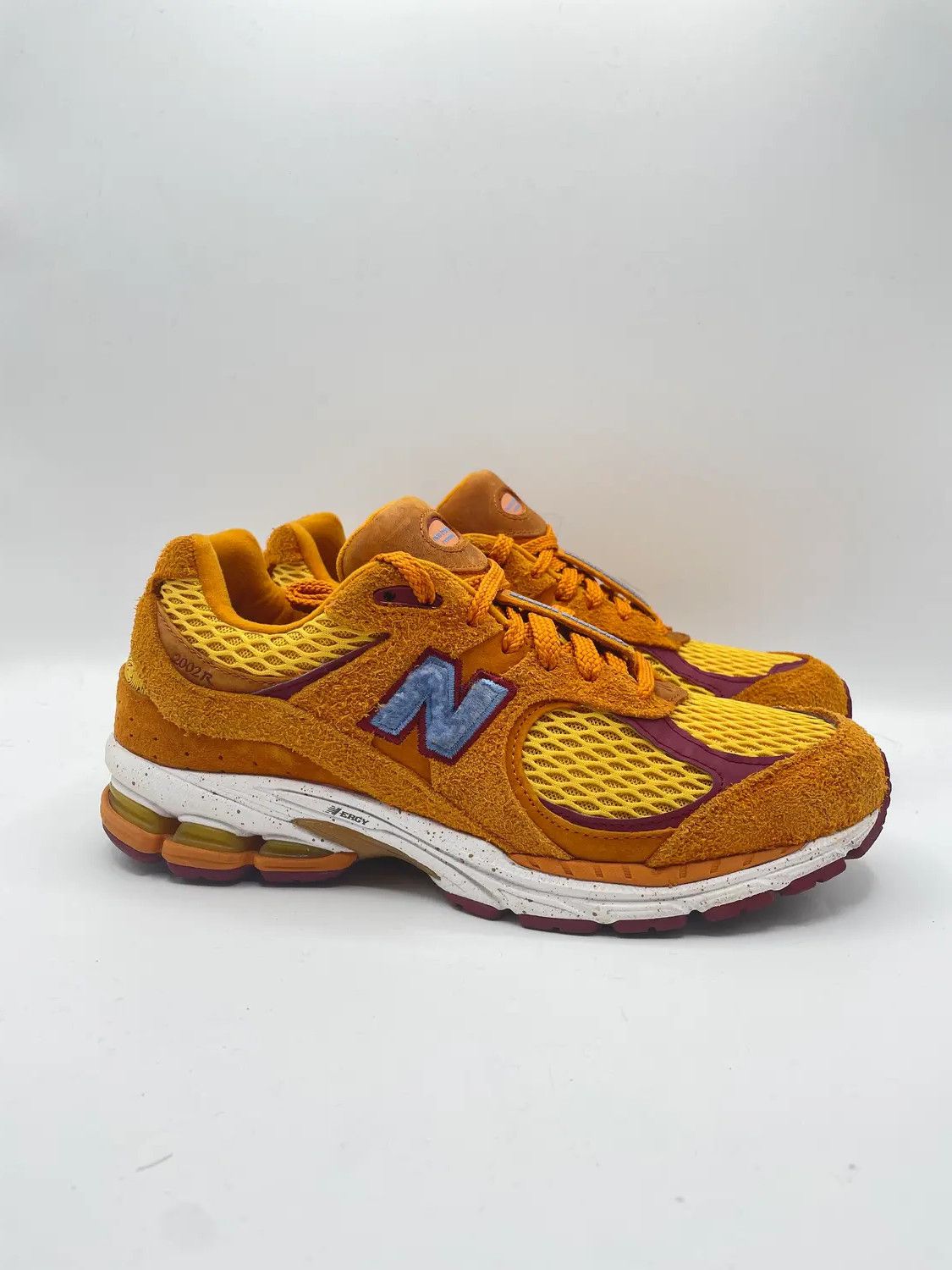 New Balance × Salehe Bembury Salehe Bembury 2002R Peace Be The Journey Size US 8.5 / EU 41-42 - 2 Thumbnail