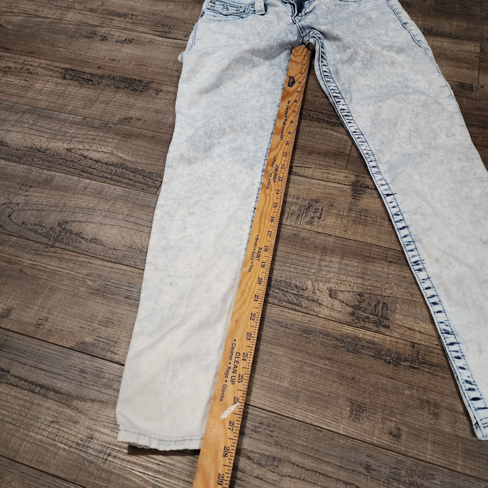 True Religion True Religion Jeans light wash Size 28 2357 Size 28" / US 6 / IT 42 - 2 Thumbnail