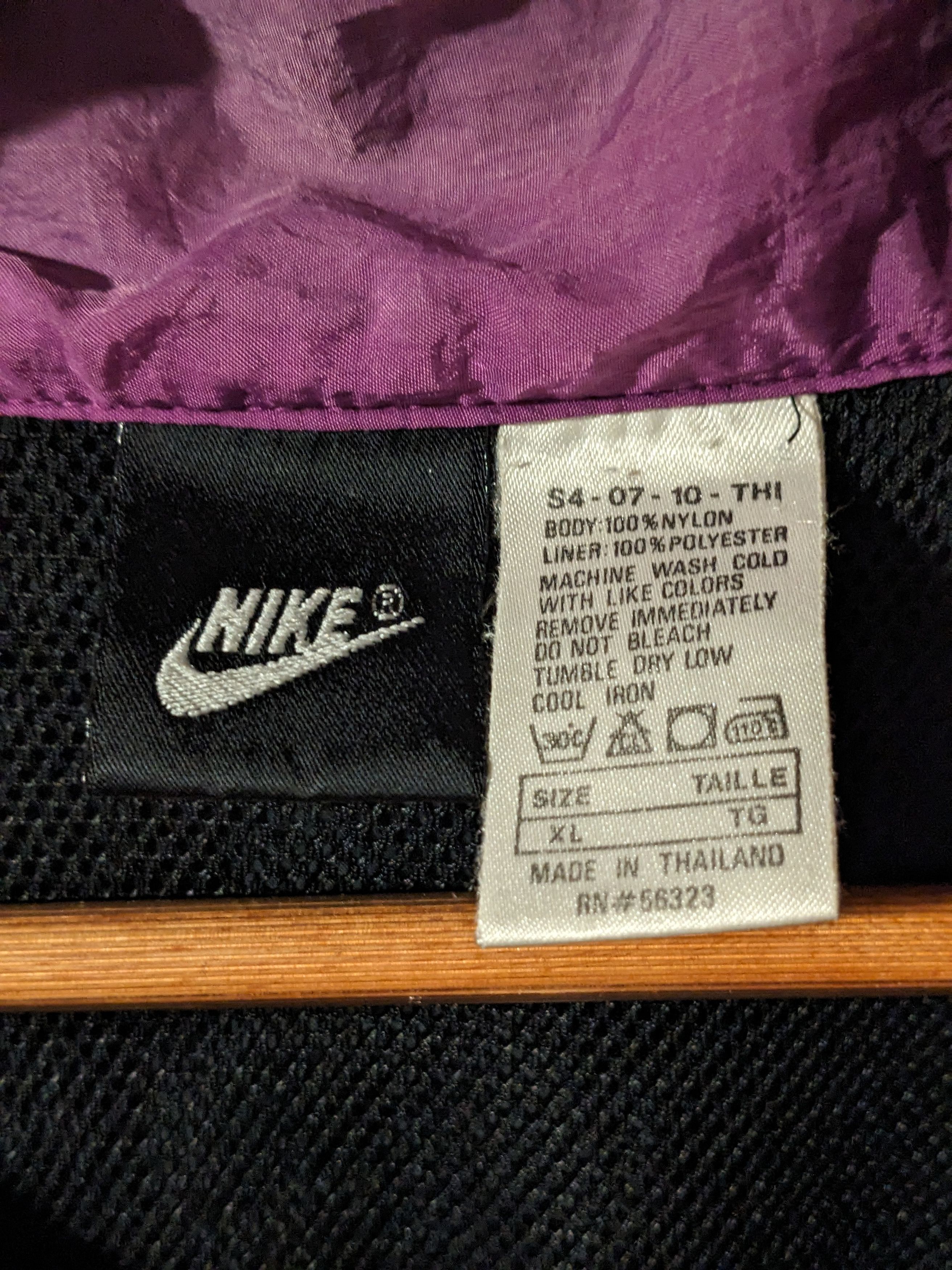 Nike × Vintage Vintage Y2K Nike Mini Swoosh Black X-Large Windbreaker Size US XL / EU 56 / 4 - 3 Thumbnail