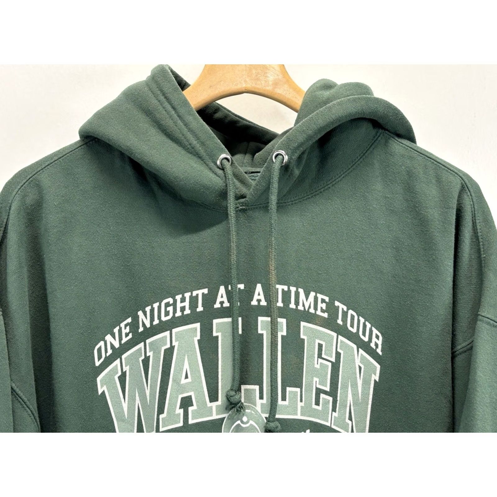 Vintage Morgan Wallen One Night At A Time Green Hoodie 2XL XXL Concert Merch Hoodie Mens Crew Neck Size US XXL / EU 58 / 5 - 2 Thumbnail