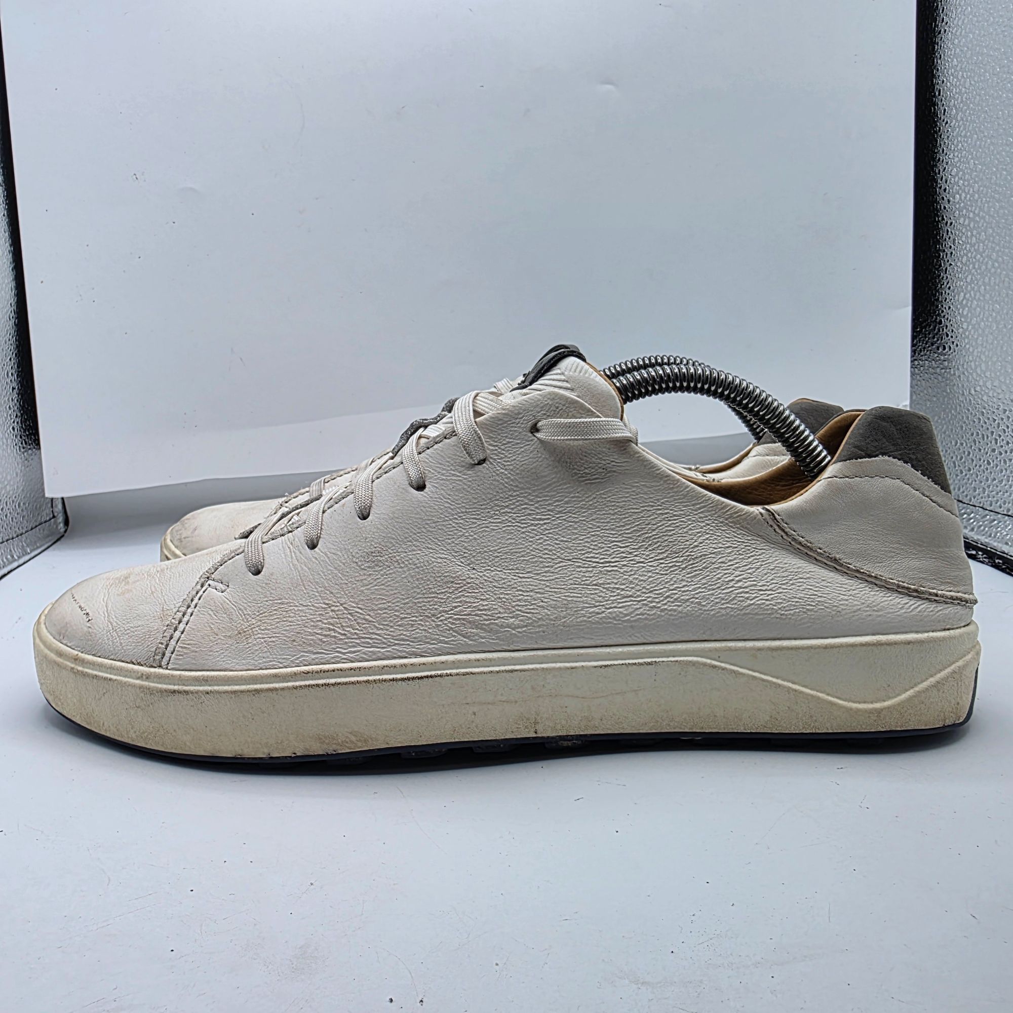 Olukai Olukai WaiAlae Mens Size 10.5 White Leather Spikeless Golf S Size US 10.5 / EU 43-44 - 13 Thumbnail