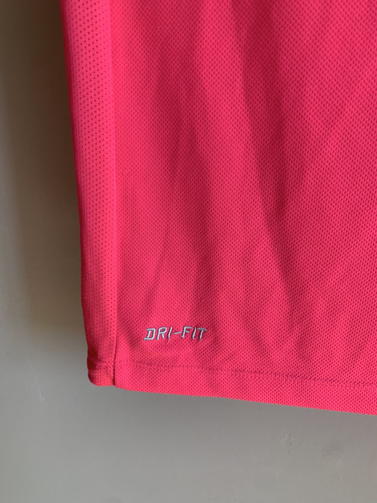 Nike Barcelona 2015 Football Shirt Pink Nike Soccer Jersey Size S Size US S / EU 44-46 / 1 - 6 Thumbnail