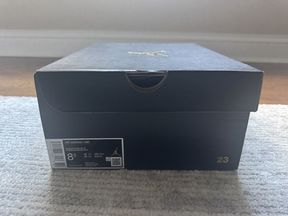 Jordan Brand 2009 8.5 Air Jordan 1 Retro High “Sapphire” Blue Blueprint Size US 8.5 / EU 41-42 - 10 Thumbnail