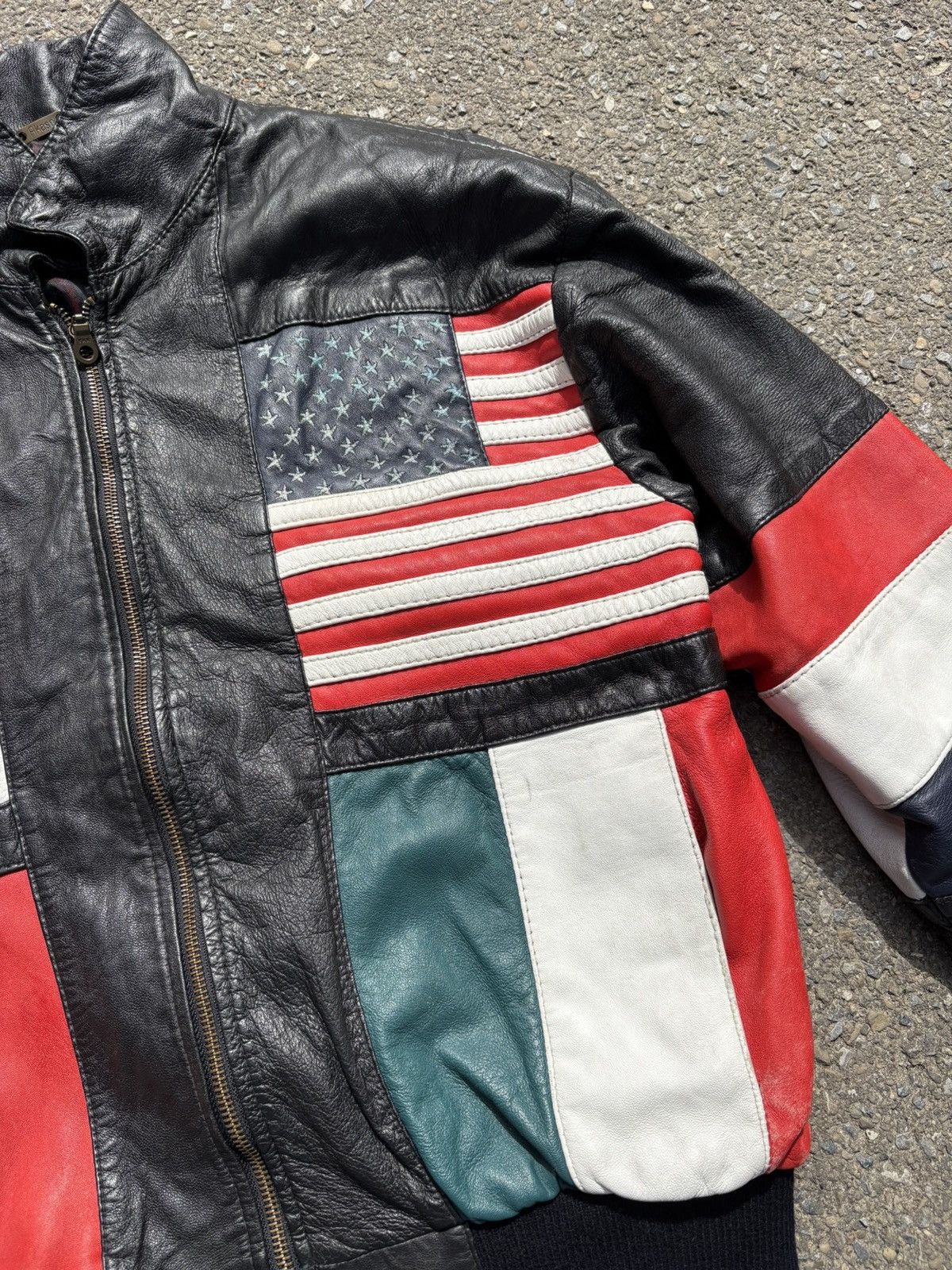 Vintage Vintage 80s Multi-Flag Leather Bomber Jacket by Akaso Size US M / EU 48-50 / 2 - 5 Thumbnail