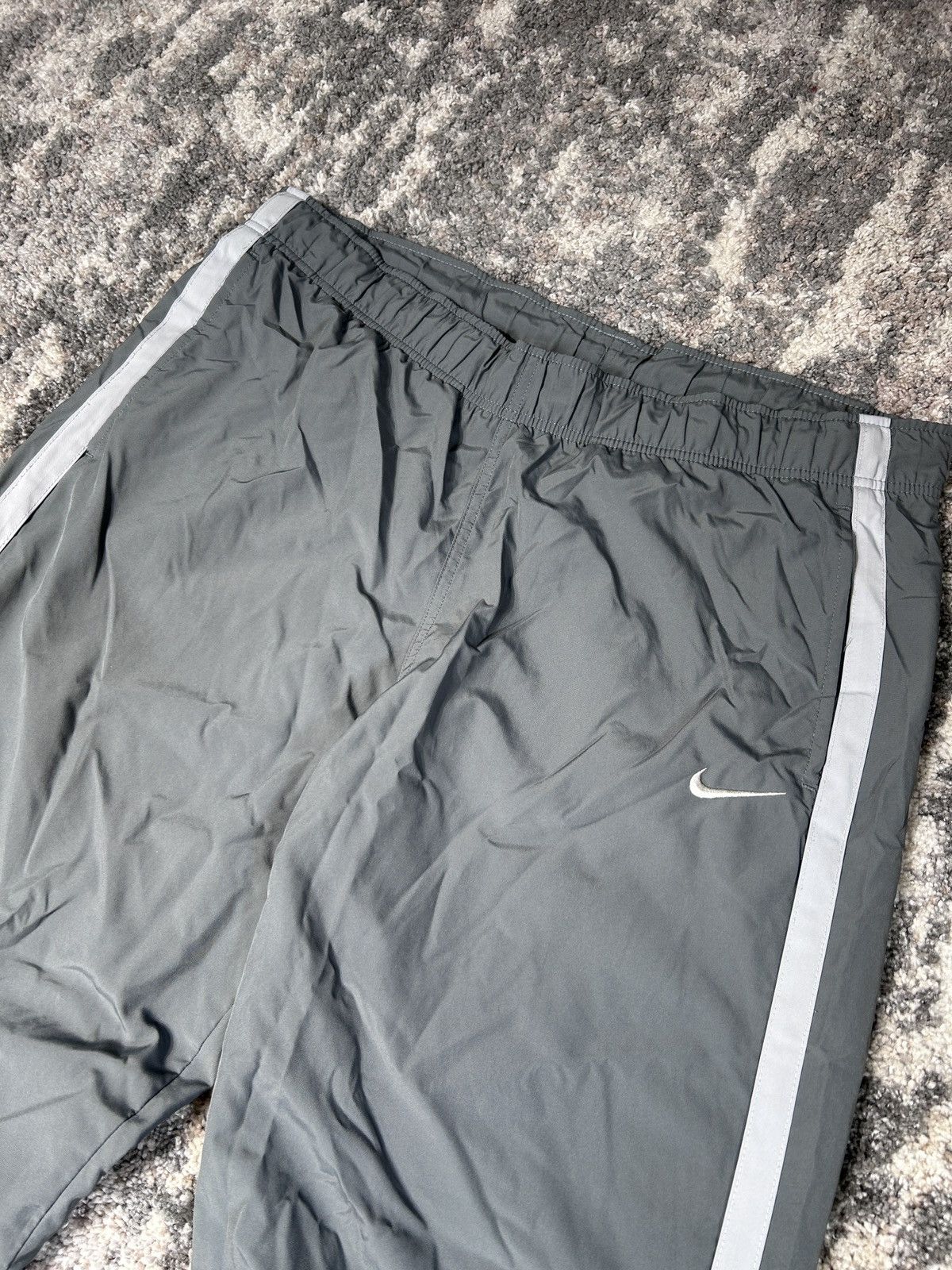Nike × Vintage Nike vintage baggy nylon track pants y2k / l size Size US 34 / EU 50 - 5 Thumbnail