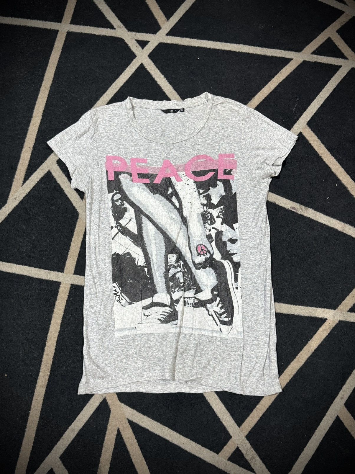 Hysteric Glamour Peace distressed tshirts punk styled seditionaries Size US S / EU 44-46 / 1 - 1 Thumbnail