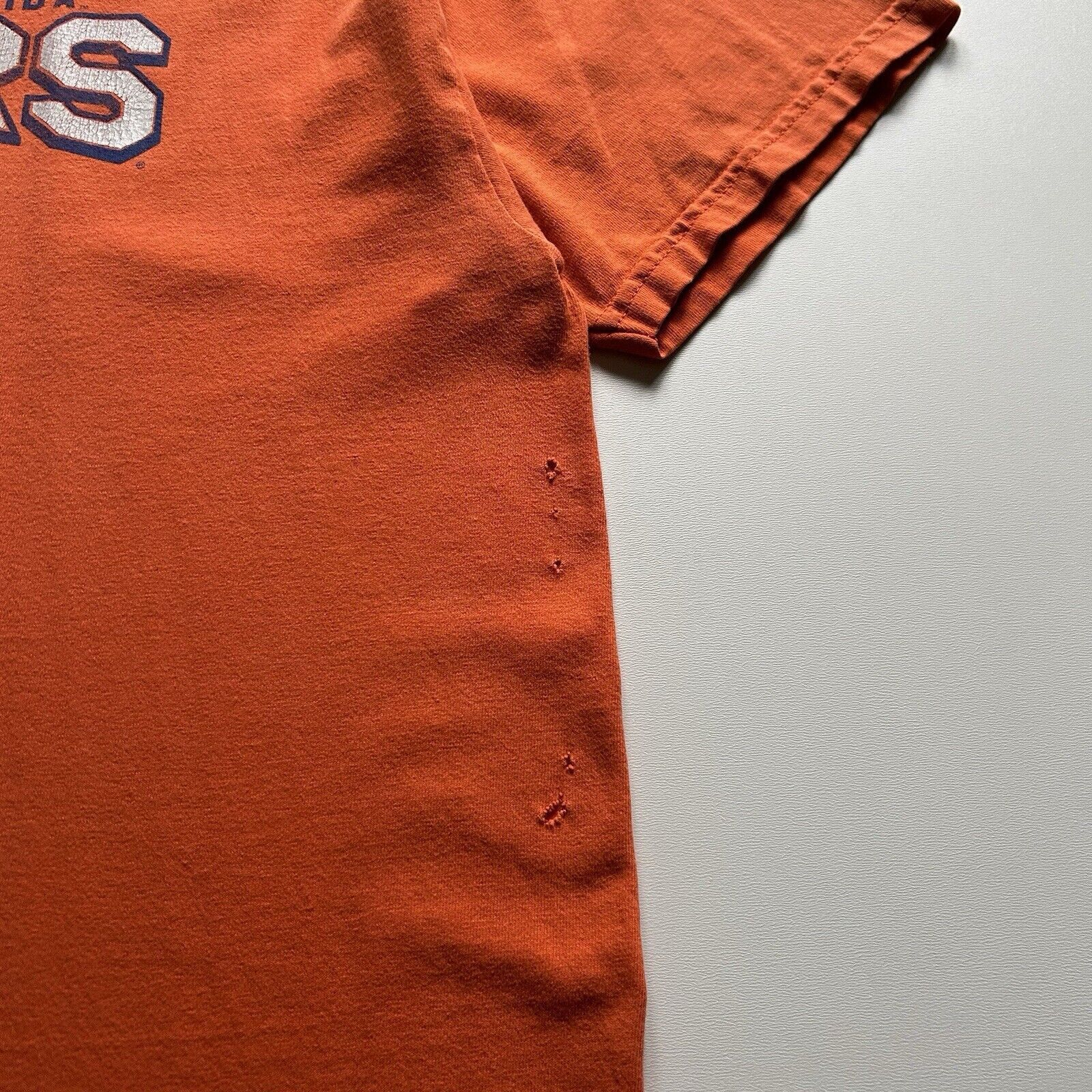 NCAA Vintage Y2K Florida Gators NCAA T Shirt Large Faded Orange Size US L / EU 52-54 / 3 - 7 Thumbnail