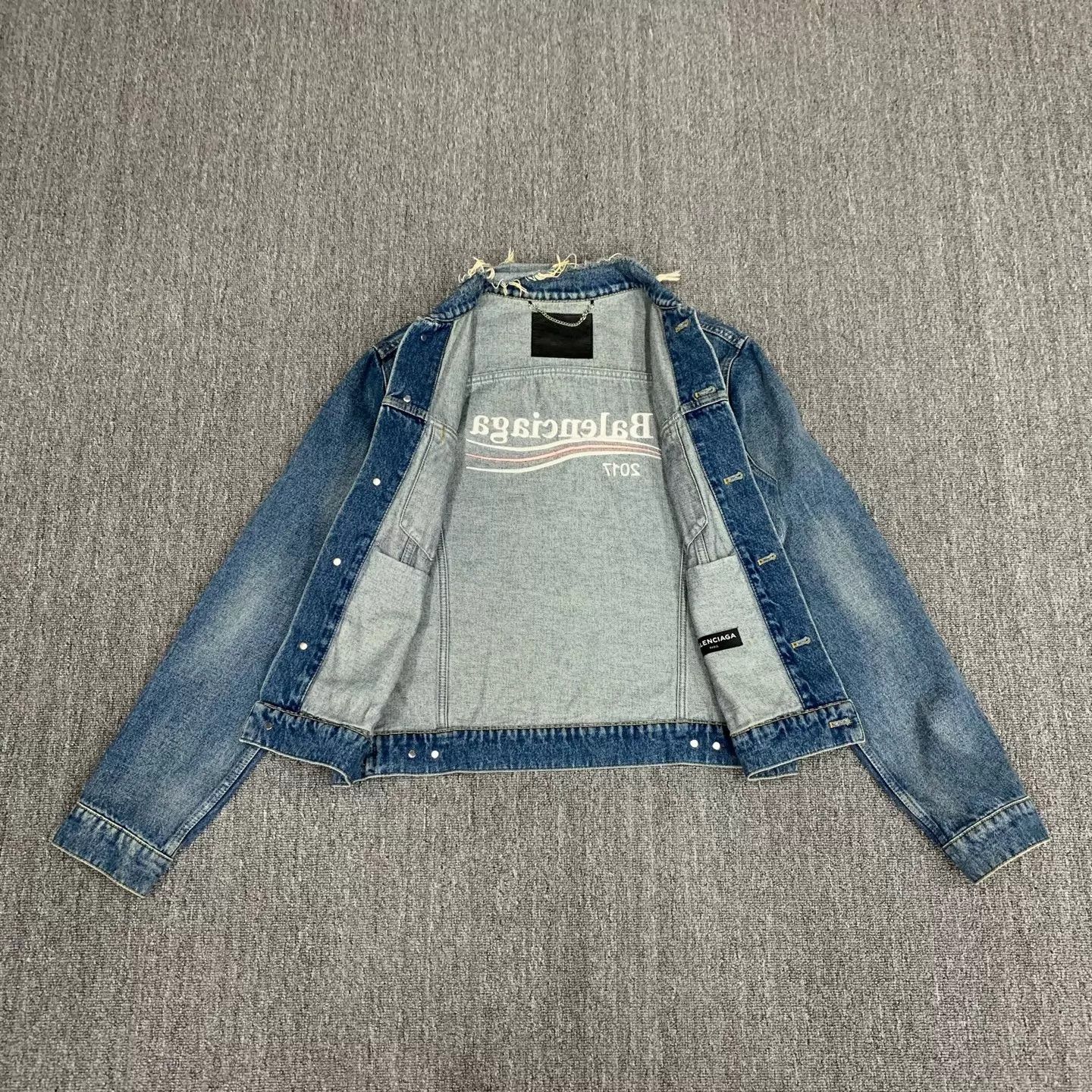 Balenciaga Balenciaga Blue Coke Washed Distressed Denim Jacket 46 95New Size US S / EU 44-46 / 1 - 6 Thumbnail