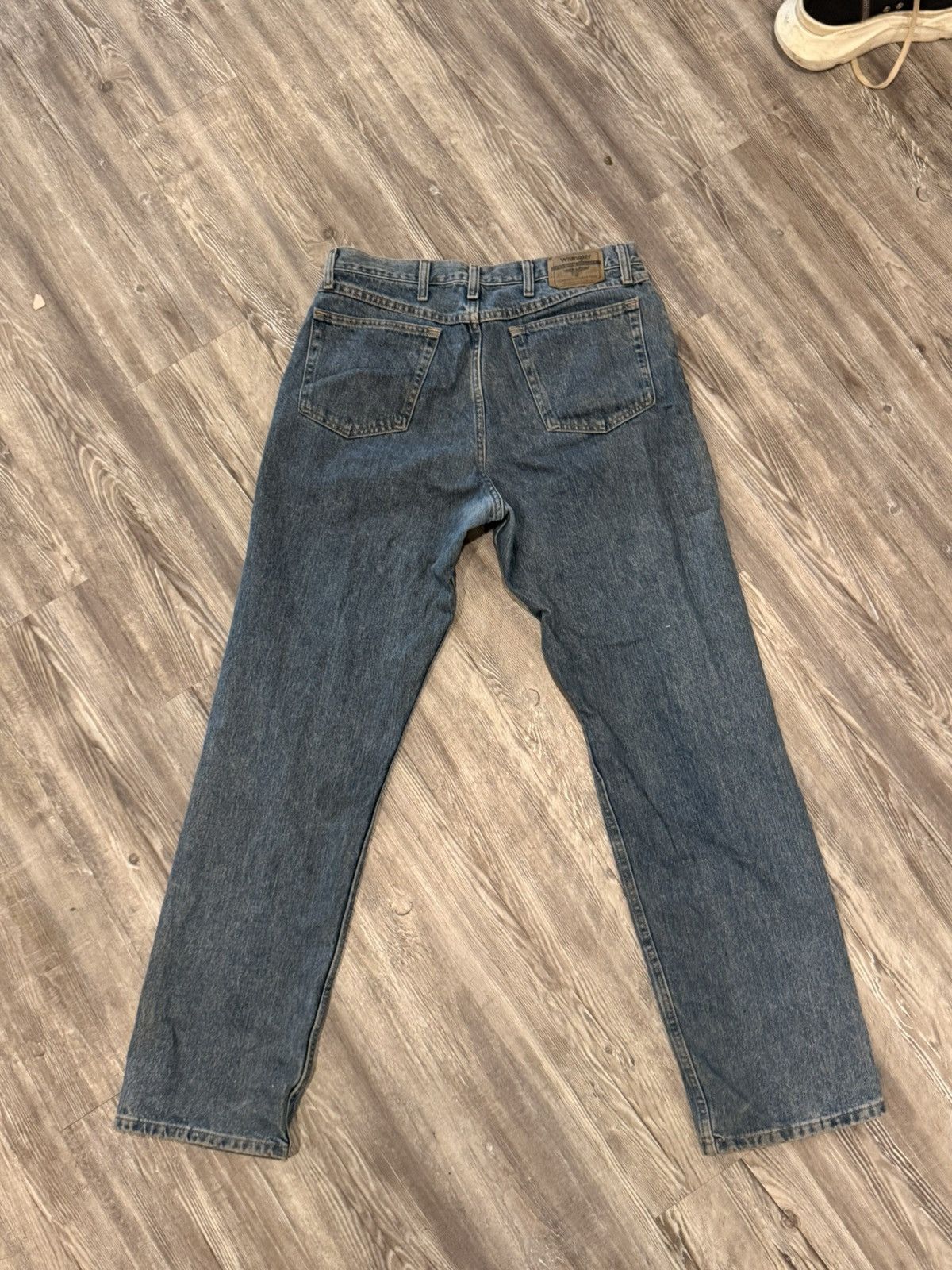 Wrangler Relaxed blue jeans Size US 34 / EU 50 - 2 Thumbnail
