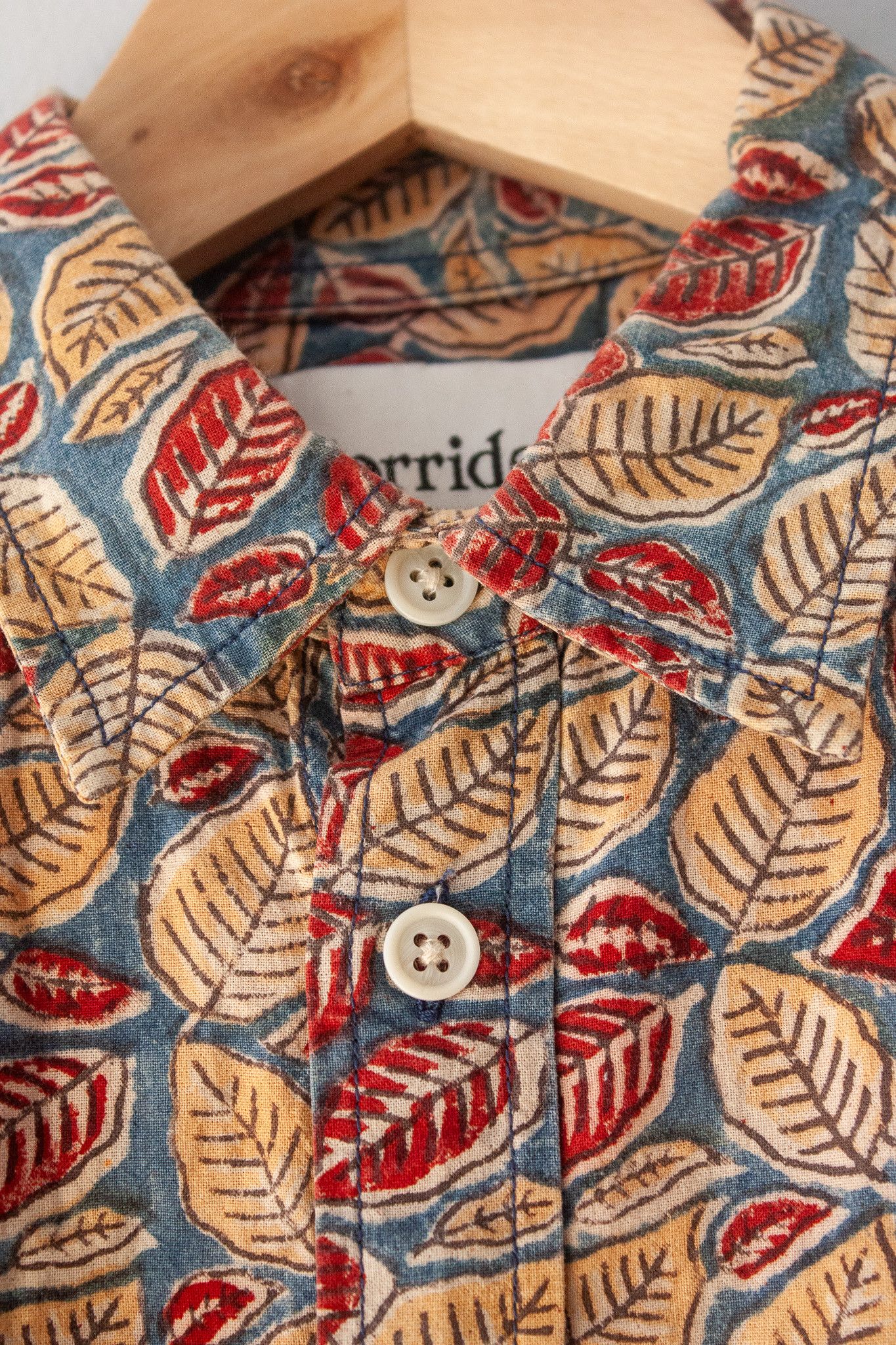 Corridor Leaf Print Short-Sleeved Summer Button Down (Fits Size S) Size US XS / EU 42 / 0 - 3 Thumbnail