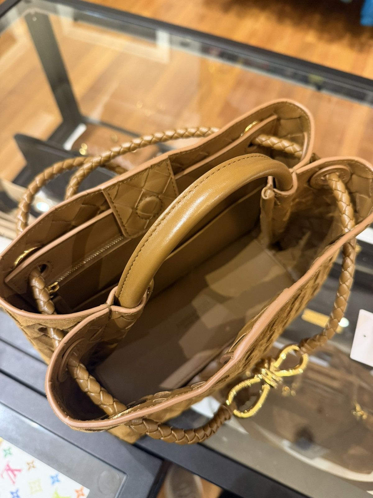 Bottega Veneta Bottega Veneta Andiamo Intrecciato Suede Shoulder Bag Size ONE SIZE - 6 Thumbnail