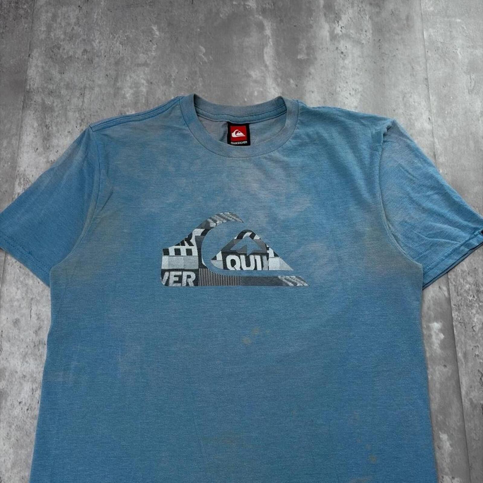Quiksilver Y2K Light Blue Quiksilver Surf Faded Distressed T-Shirt Size US M / EU 48-50 / 2 - 3 Thumbnail