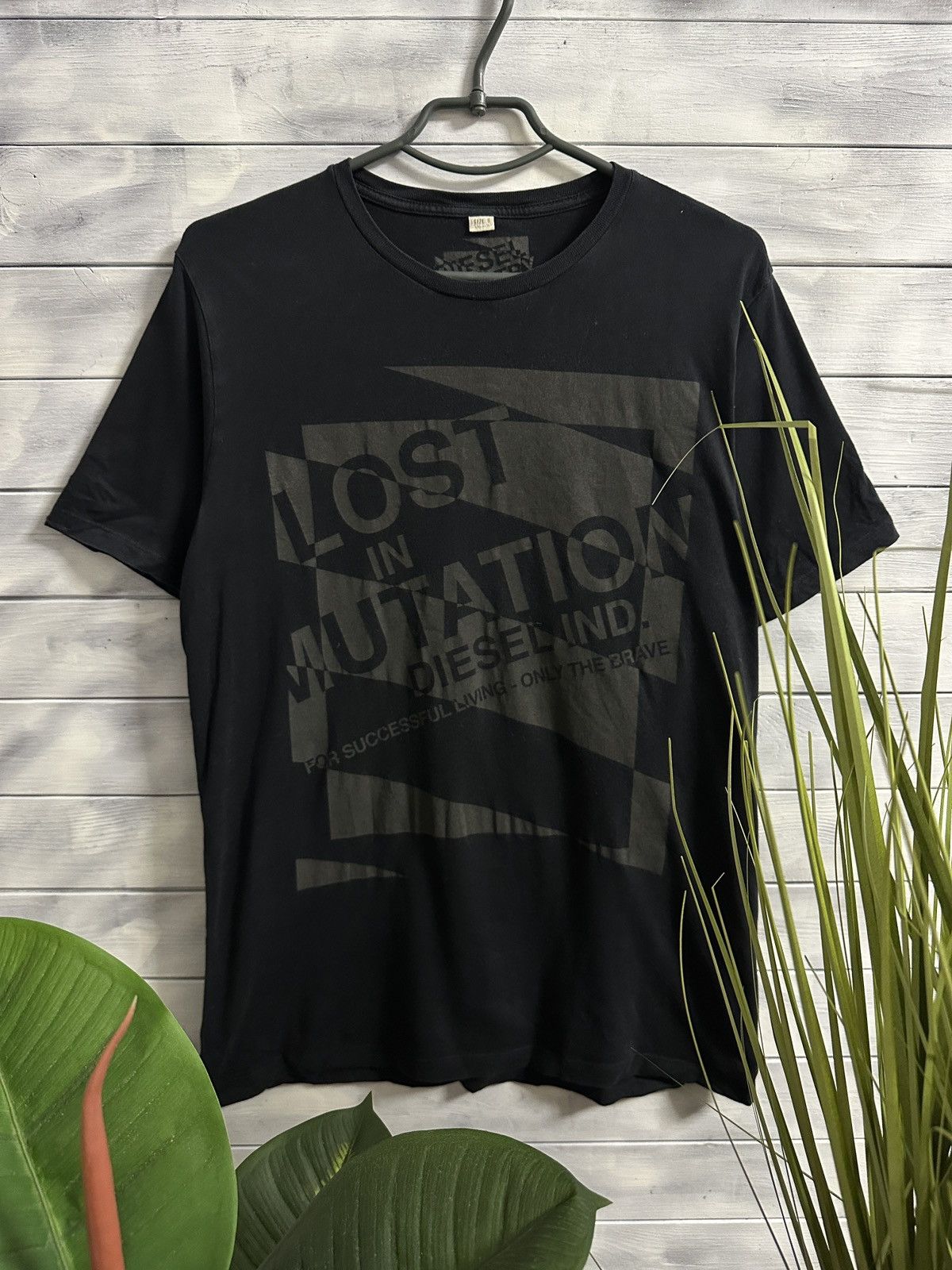 Diesel Rare T-Shirt Diesel Industry Lost In Mutation Luxury Size US S / EU 44-46 / 1 - 1 Thumbnail