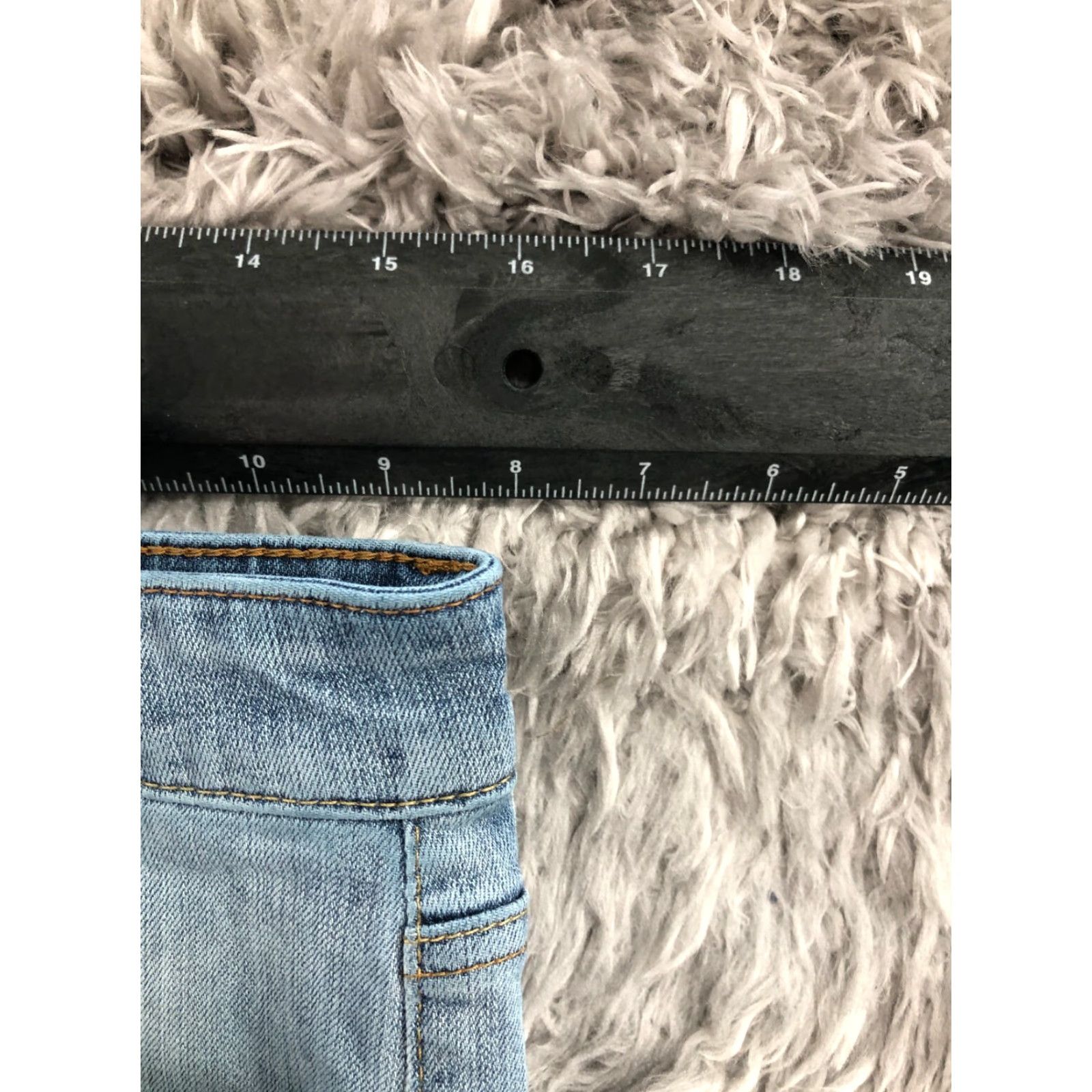 American Eagle Outfitters VINTAGE? No. Size US 31 - 2 Thumbnail