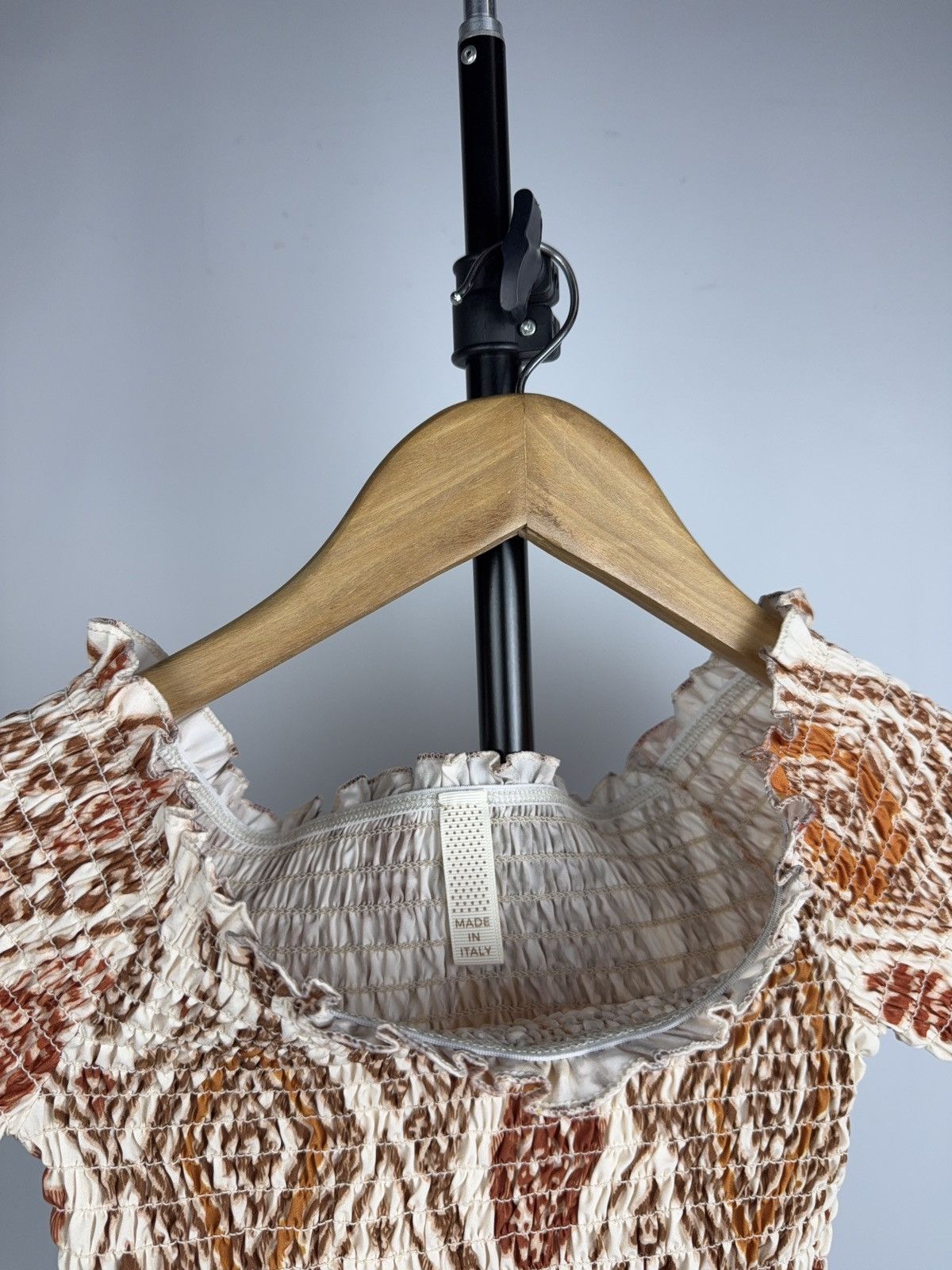 Japanese Brand Italian Boho Smocked Crop Top Puff Sleeves Made in Italy Size XS / US 0-2 / IT 36-38 - 3 Thumbnail