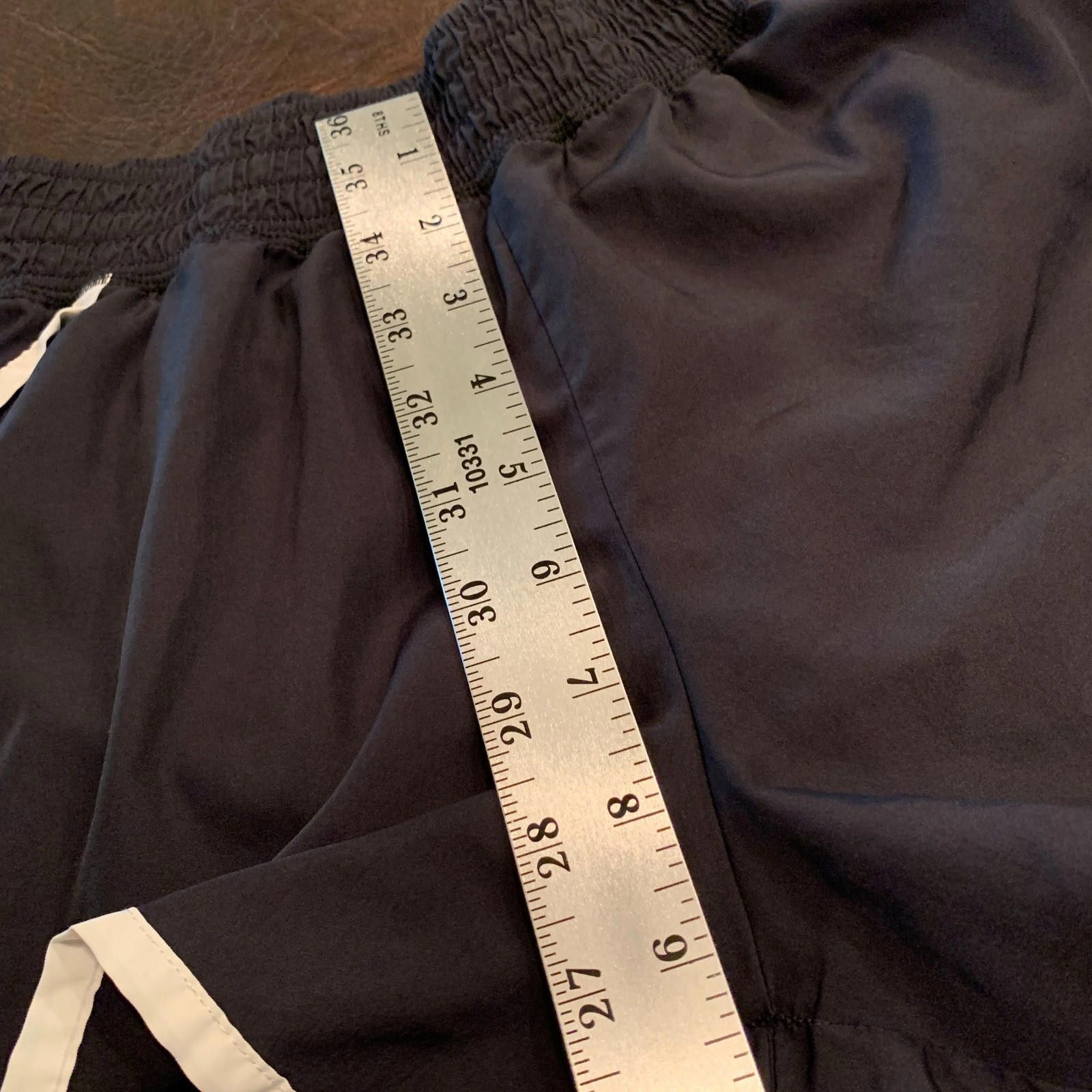 Champion Champion Shorts Womens MED Black & White Running Shorts (351 Size 32" / US 10 / IT 46 - 9 Thumbnail