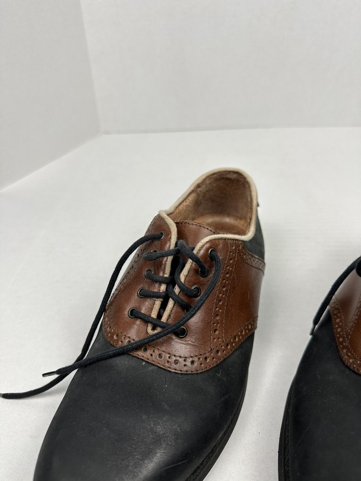 Florsheim × Vibram FLORSHEIM Two Tone Black Brown Saddle Shoes Oxford Size US 9.5 / EU 42-43 - 15 Thumbnail