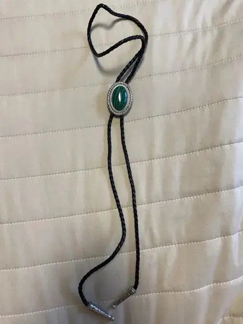Cowboy Equipment Lucky Charm Agate Gem Pendant Bolo Tie Size ONE SIZE - 2 Thumbnail