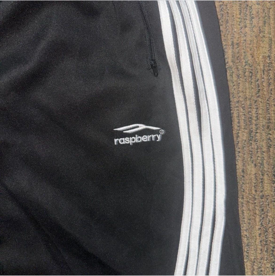 The GV Gallery GV Gallery Bella Hadid Sweatpants Size US 30 / EU 46 - 2 Thumbnail