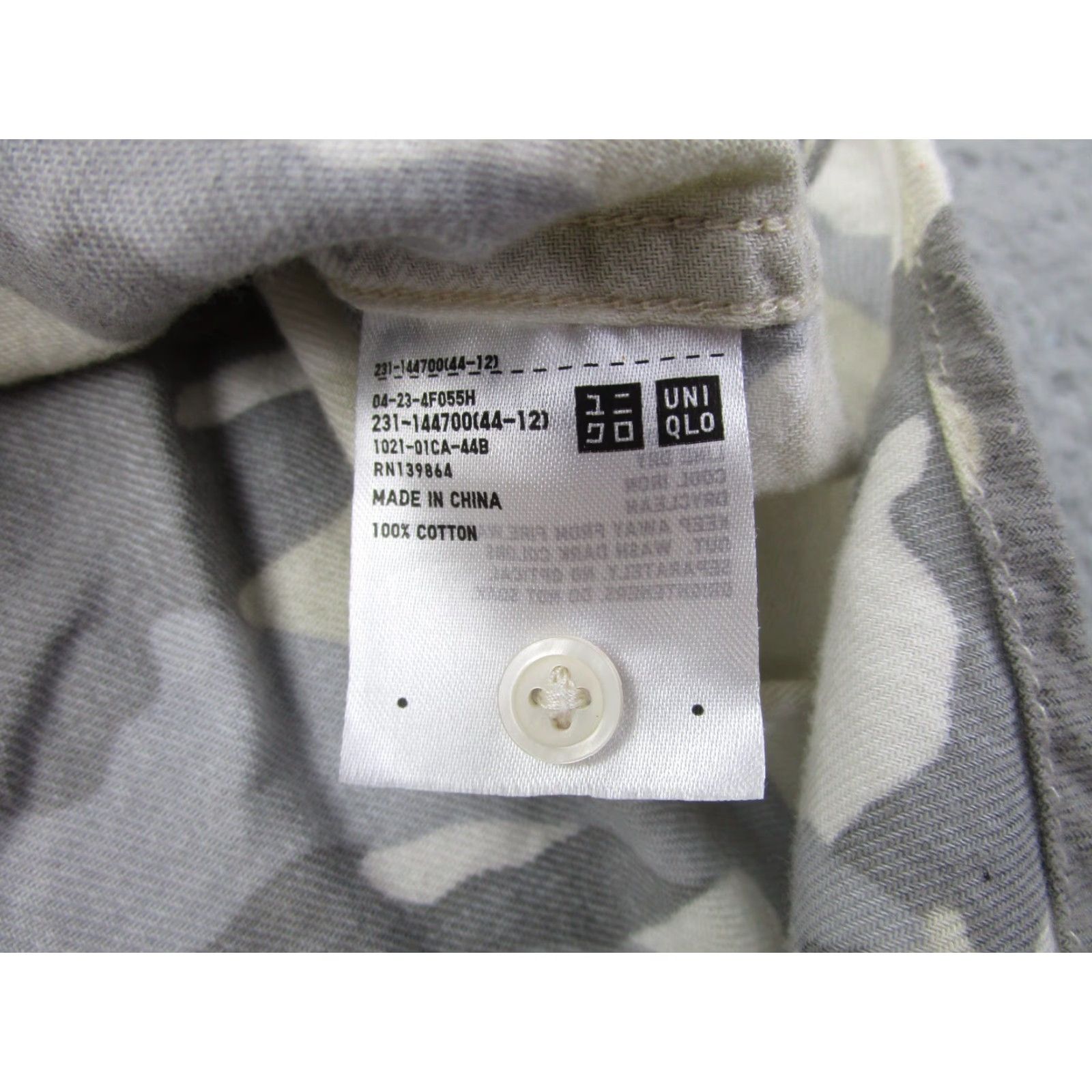 Uniqlo Uniqlo Shirt Mens S Gray Beige Cream Camo Flannel Lightweight Indie Gorpcore Size US S / EU 44-46 / 1 - 6 Thumbnail