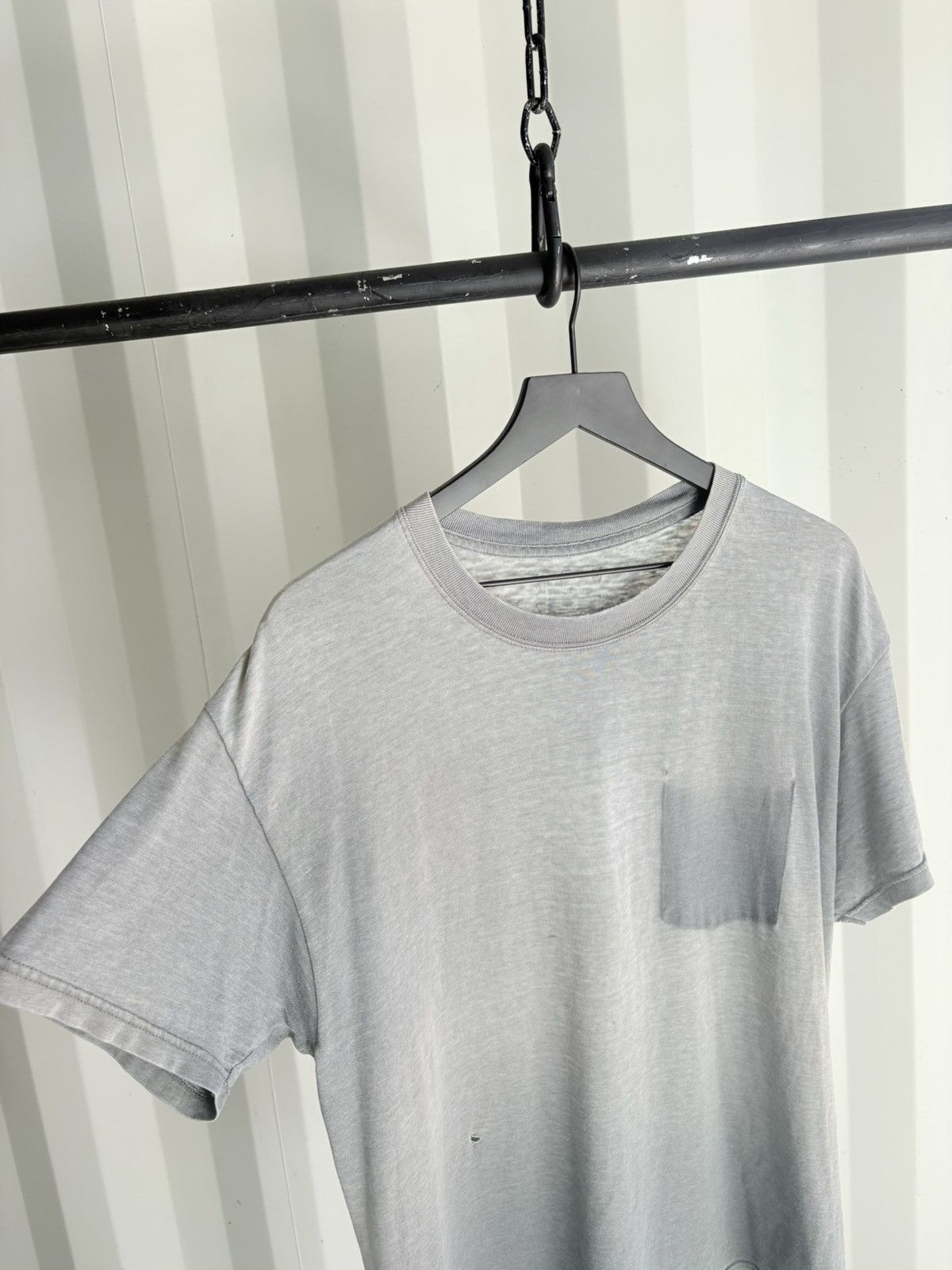 Vintage Vintage Blank Shirt Faded Distressed Grunge Paper Thin Size US XL / EU 56 / 4 - 2 Thumbnail