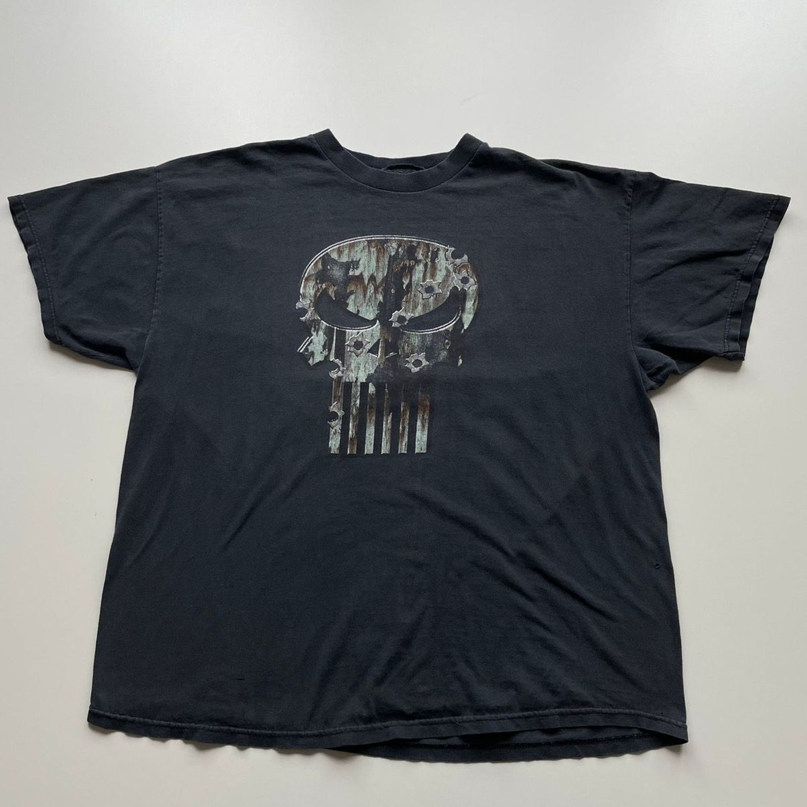 Marvel Comics Vintage Y2K The Punisher Marvel Comics Skull Shirt XL Faded Size US XL / EU 56 / 4 - 1 Thumbnail