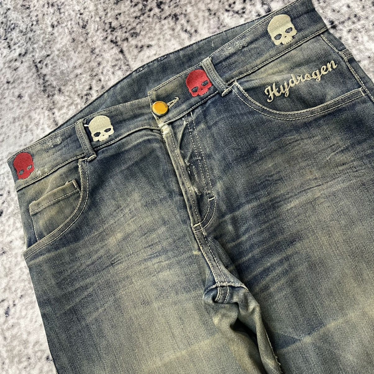 Mastermind Japan × Roen Hydrogen Japan Embroidered Skull Mud Wash Distressed Jeans Size US 31 - 6 Thumbnail