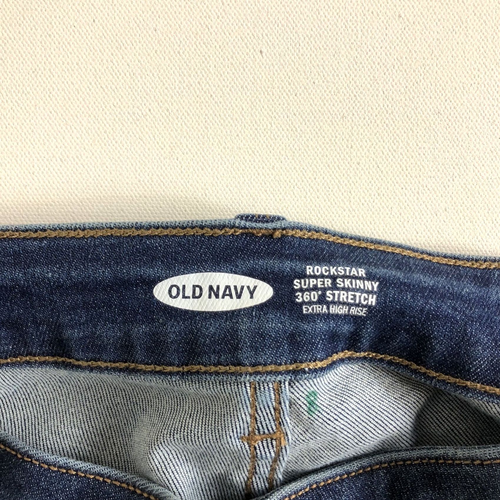 Old Navy VINTAGE Old Navy 360* Stretch Extra High Rise Rockstar Super Skinny Jean Women's Size 24 Blue | Jeans Slim Stretch Womens 24 Size 32" / US 10 / IT 46 - 6 Thumbnail