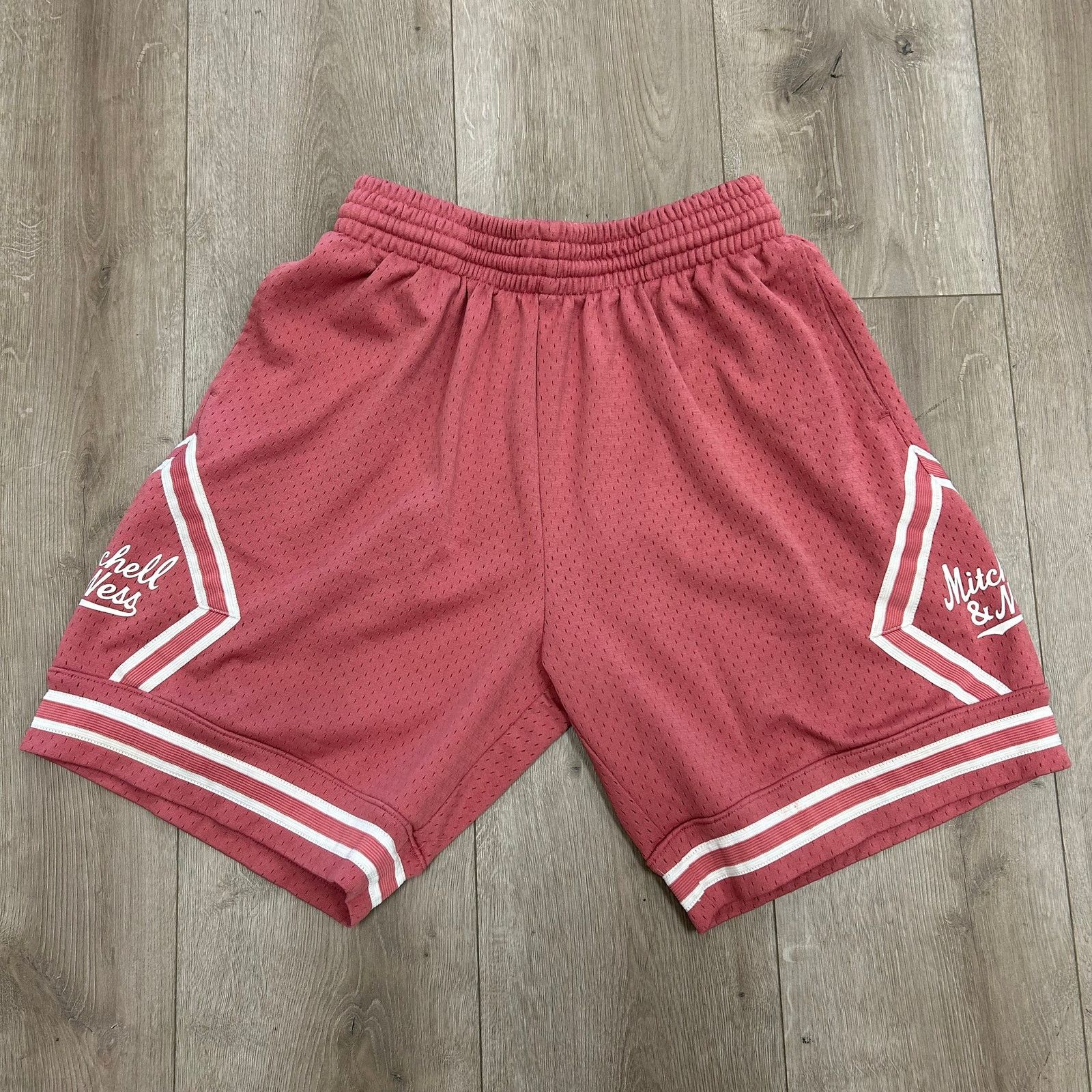 Mitchell & Ness Men's Mitchell & Ness Diamond Script Shorts Pink size Medium Size US 30 / EU 46 - 1 Thumbnail