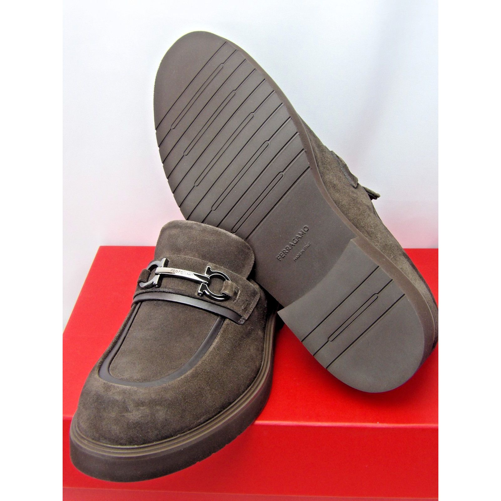 Salvatore Ferragamo FERRAGAMO FIORELLO BROWN SUEDE LEATHER GANCINI LOAFERS 10 M Size US 11 / EU 44 - 12 Thumbnail