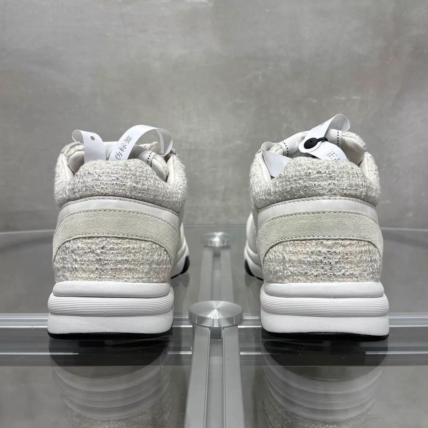 Chanel Chanel CC Logo Snow White Sneakers Women's 37.5 Size US 7 / IT 37 - 6 Thumbnail