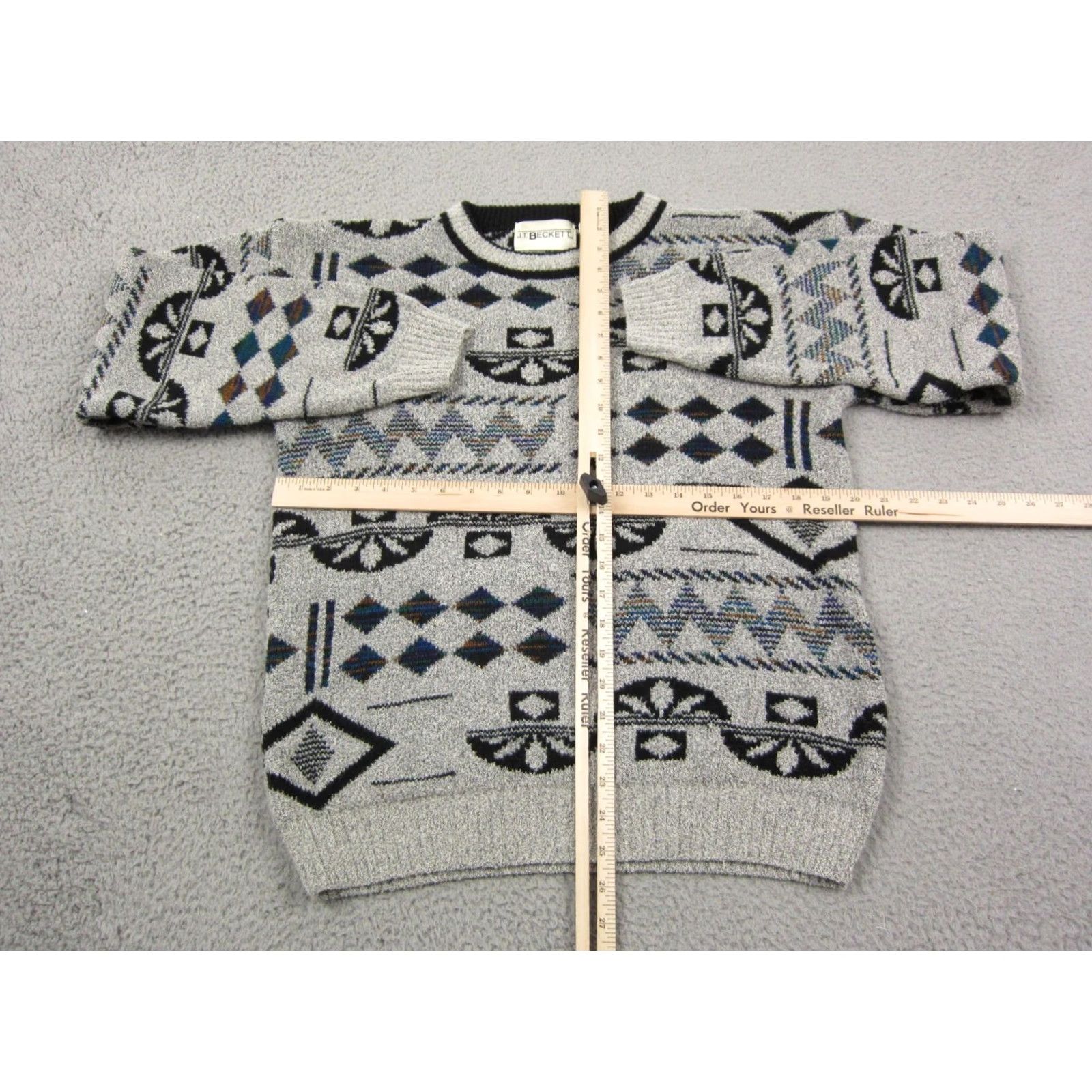 Vintage Vintage J.T Beckett Sweater Mens Adult Medium Gray 90s Pullover Crew Neck Knit Geometric Abstract Diamond Lightweight All Seasons Regular Fit Clothing Size US M / EU 48-50 / 2 - 5 Thumbnail