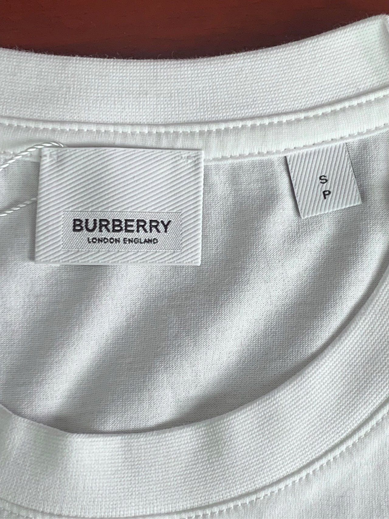 Burberry Burberry Cotton White Logo Patch Crewneck Tee (Size S) Size S / US 4 / IT 40 - 4 Thumbnail