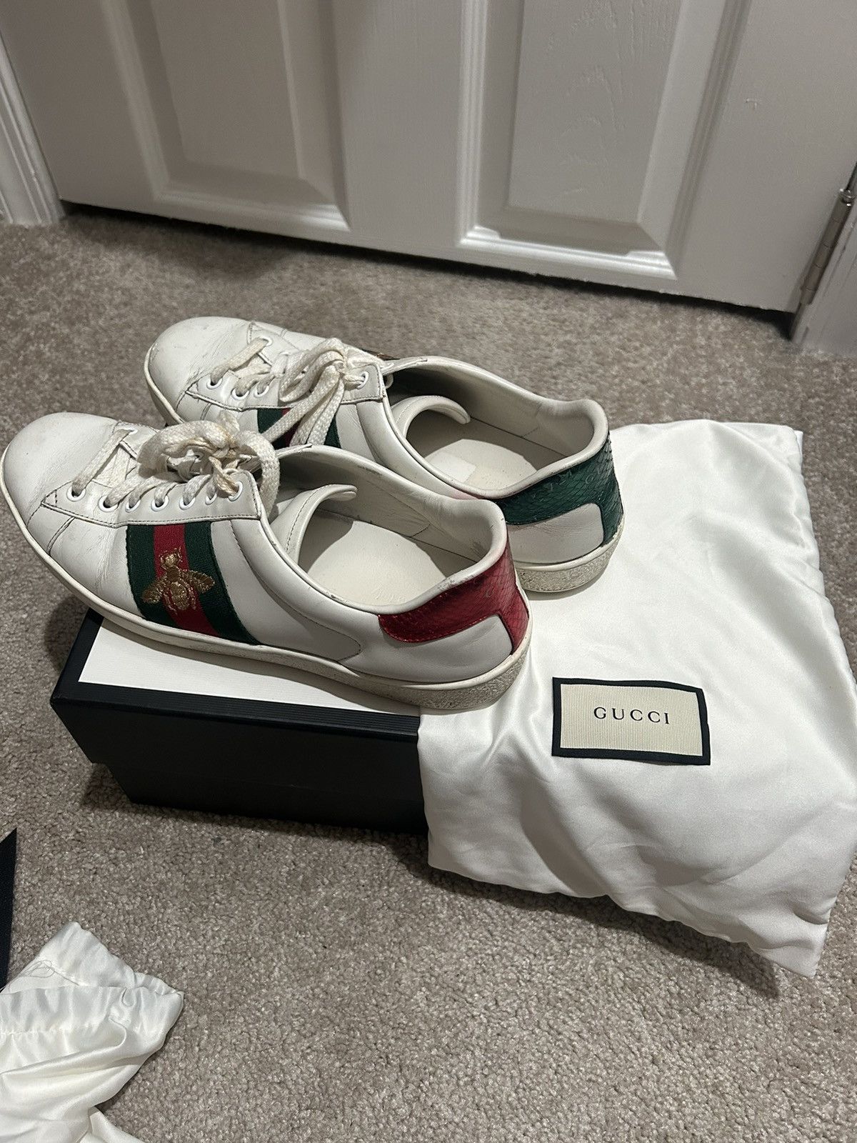 Gucci Gucci Ace Sneakers With Bee Embroidery Size US 9.5 / EU 42-43 - 11 Thumbnail
