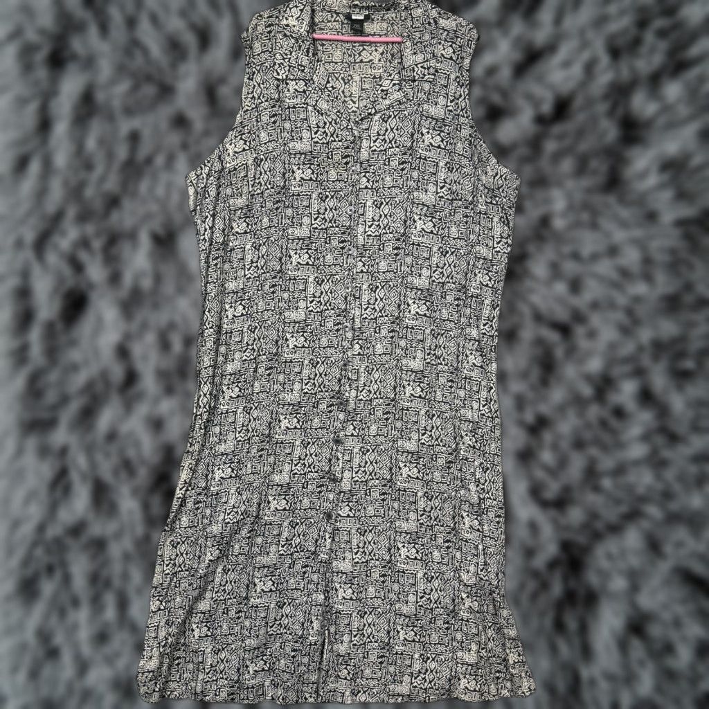 Vintage VINTAGE Studio 1940 Dress Maxi Sleeveless Collared Button Front Belted 30W Black Geometric Tribal Boho Casual Women Size 4XL / US 24-26 - 1 Thumbnail