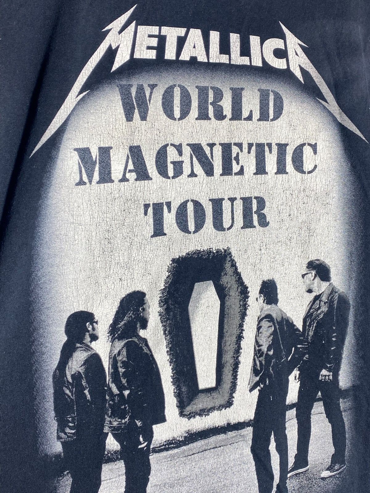 Band Tees 🔥 METALLICA WORLD MAGNETIC TOUR TEE 2000s METAL BAND Size US XL / EU 56 / 4 - 16 Thumbnail