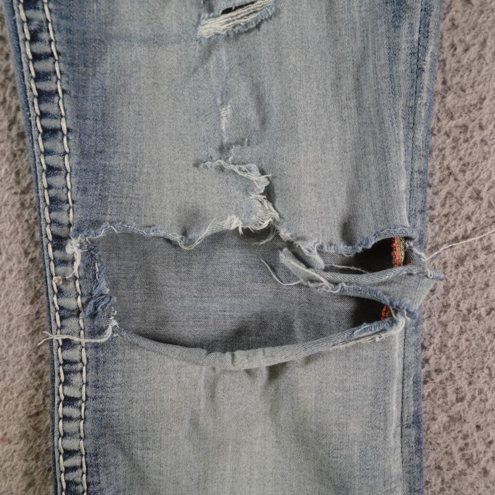 Vintage VINTAGE Rock Revival Jeans Bootscut 29x31 Womens Blue Distressed Rhinestone Embroidered Sequin Studded Denim Size 29" - 6 Thumbnail