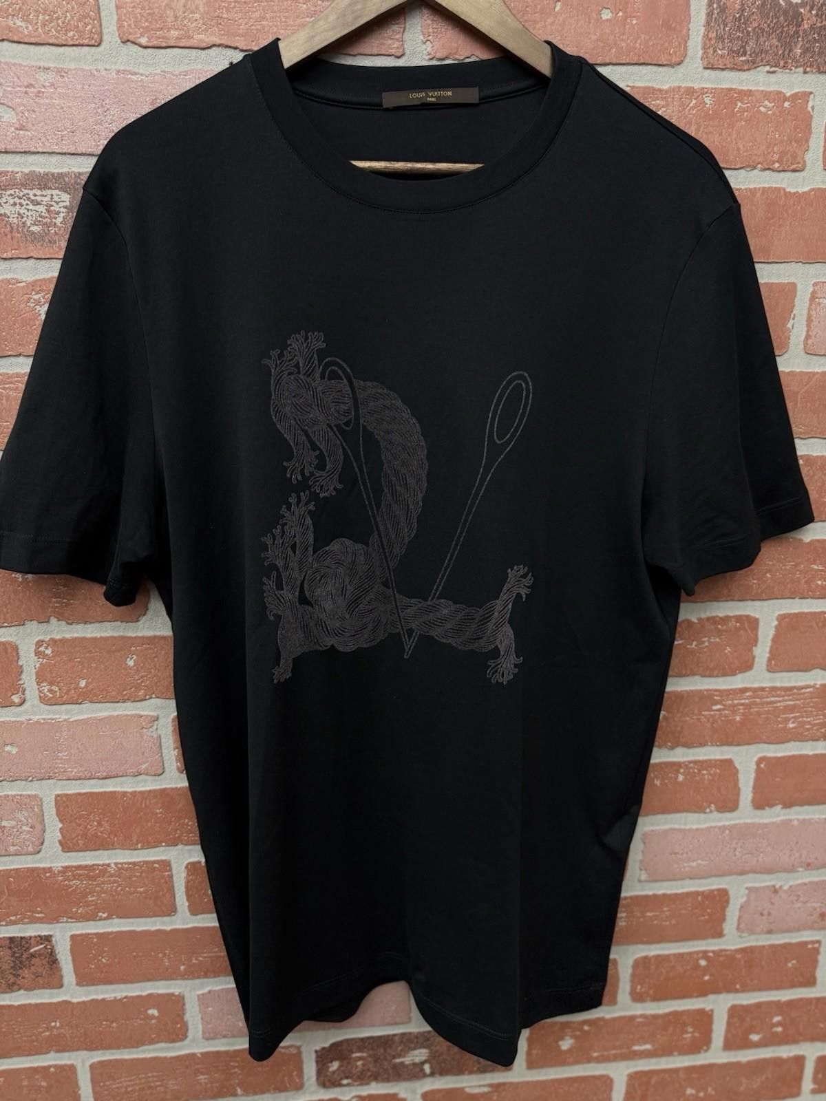 Louis Vuitton LOUIS VUITTON T-Shirt LV Tee Cotton Black Men’s Size Large Size US L / EU 52-54 / 3 - 5 Thumbnail