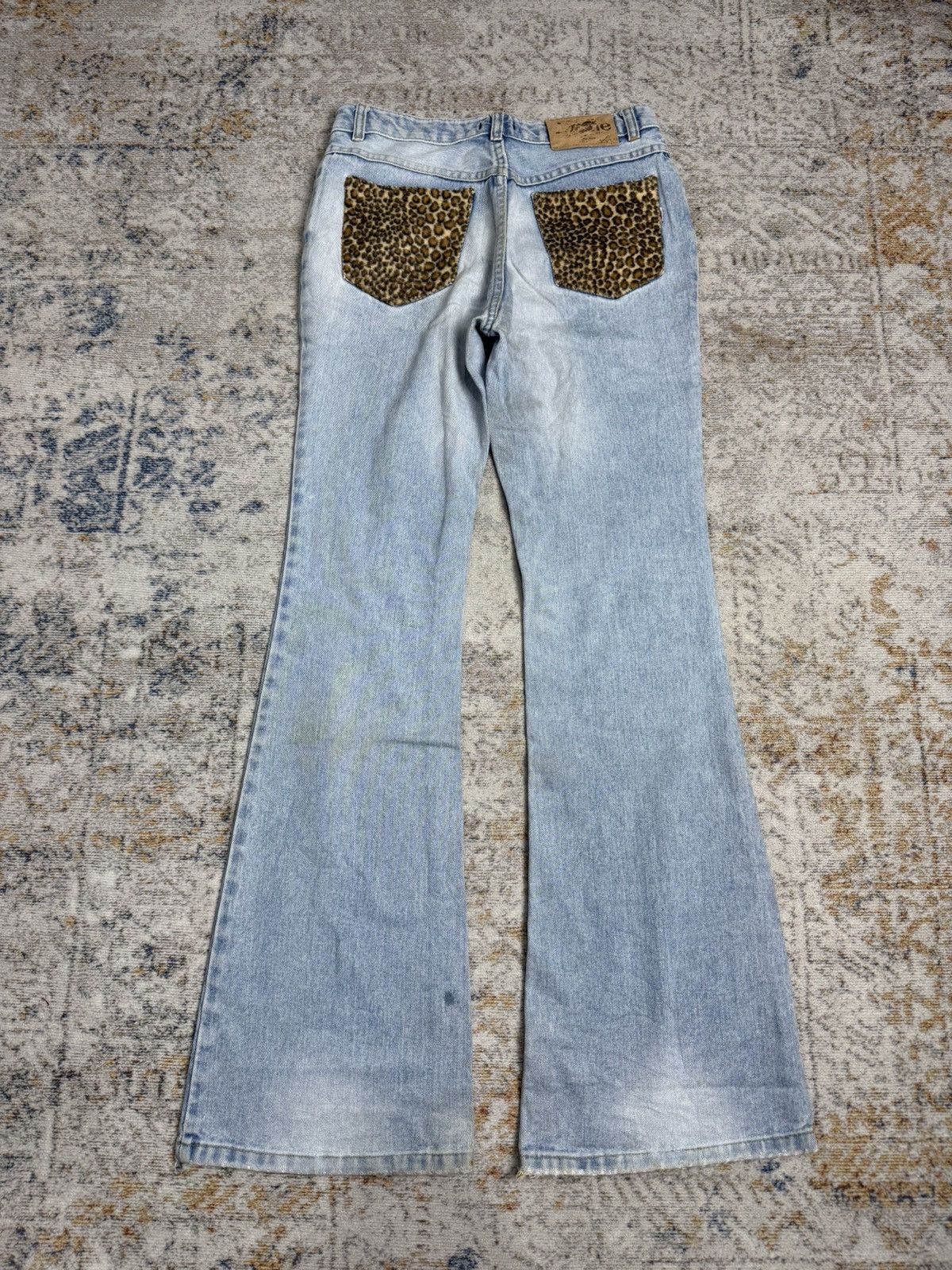 Tornado Mart Jassie y2k style leopard petern pocket denim pants Size US 29 - 1 Thumbnail