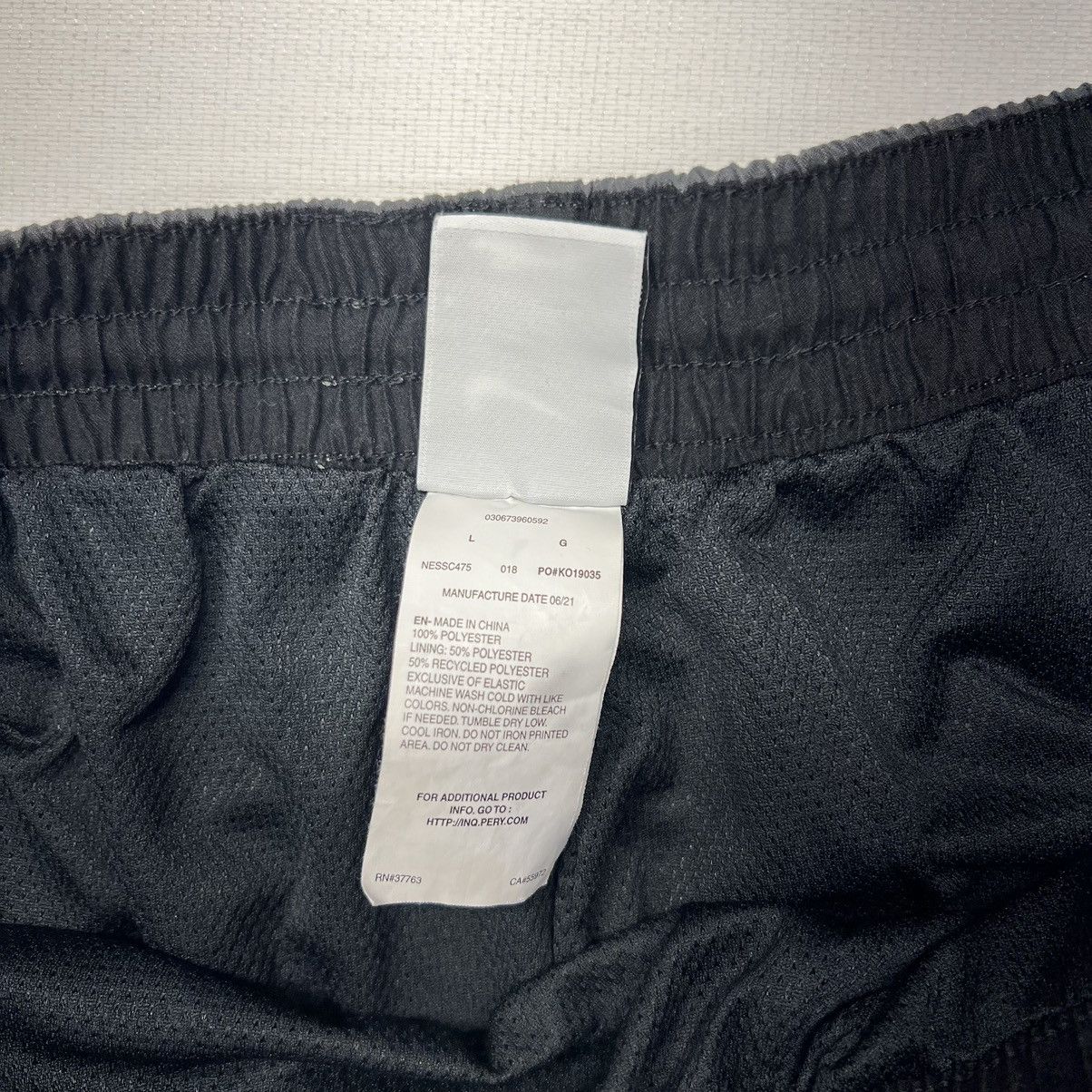 Nike Nike Shorts Gray Athletic Running Active Swoosh Logo Size US 34 / EU 50 - 7 Thumbnail