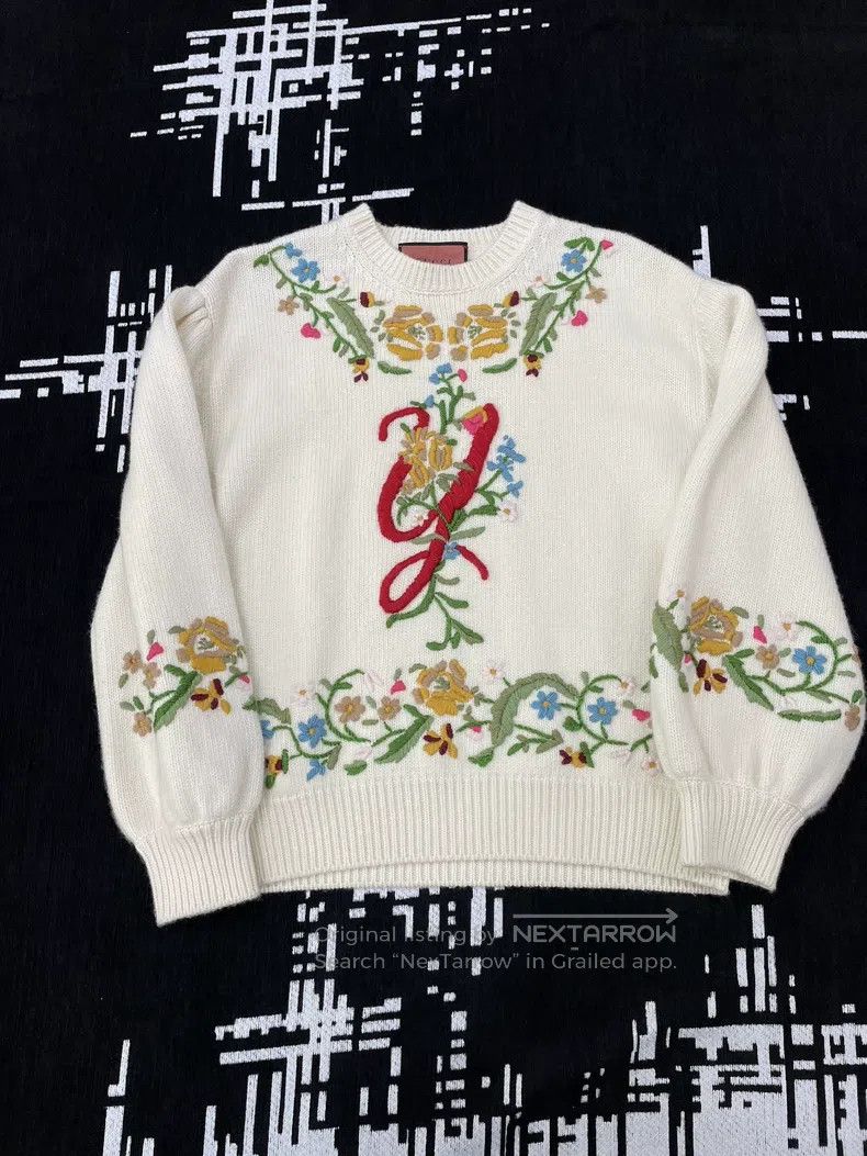 Gucci Gucci Floral embroidered sweater Size M / US 6-8 / IT 42-44 - 1 Thumbnail
