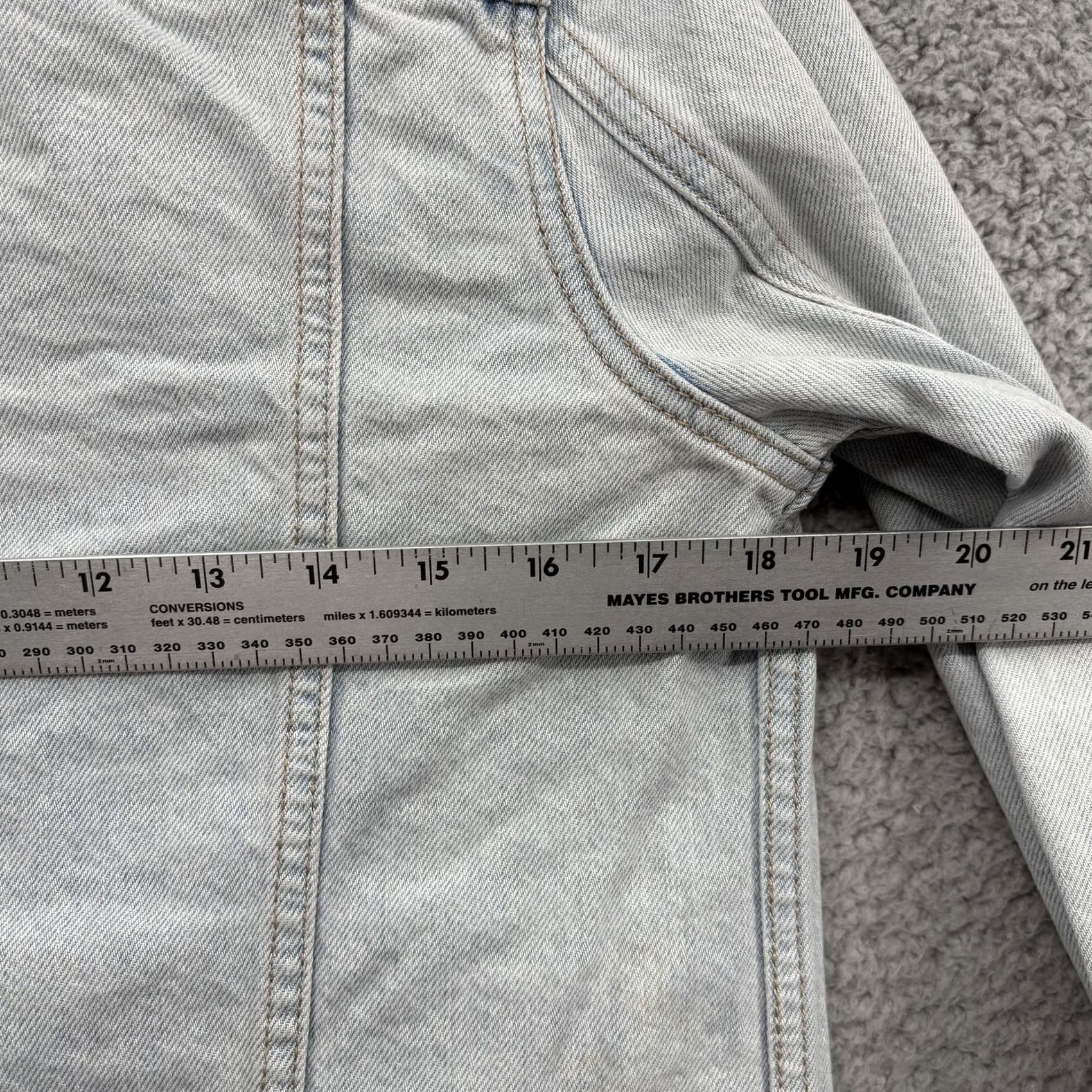 Gap GAP Denim Jacket Womens Small Light Blue Wash Distressed Trucker Button Front Size S / US 4 / IT 40 - 7 Thumbnail
