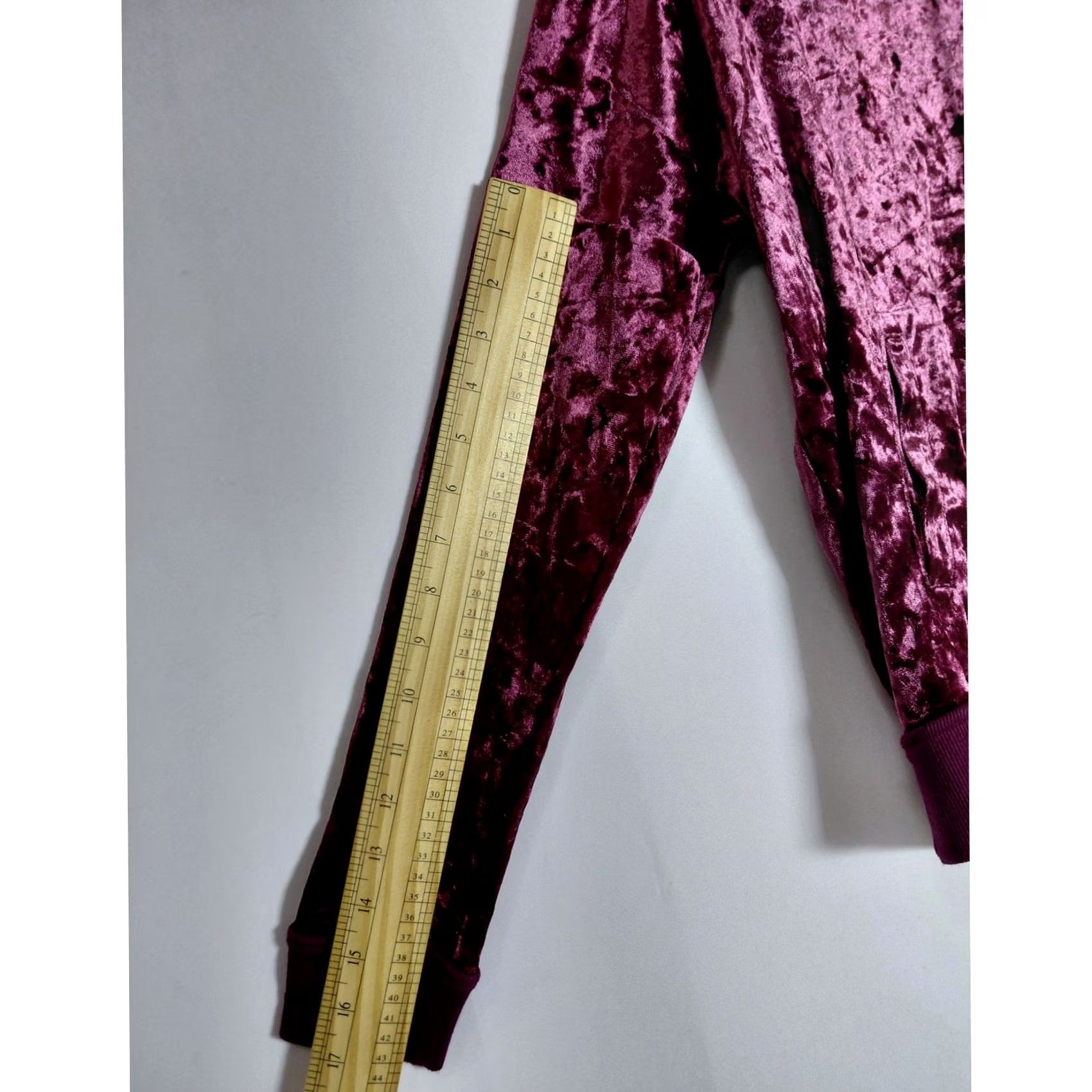 Betsey Johnson BETSEY JOHNSON PERFORMANCE Velvet Hoodie Women Size S Long Sleeve Solid Purple Size S / US 4 / IT 40 - 7 Thumbnail