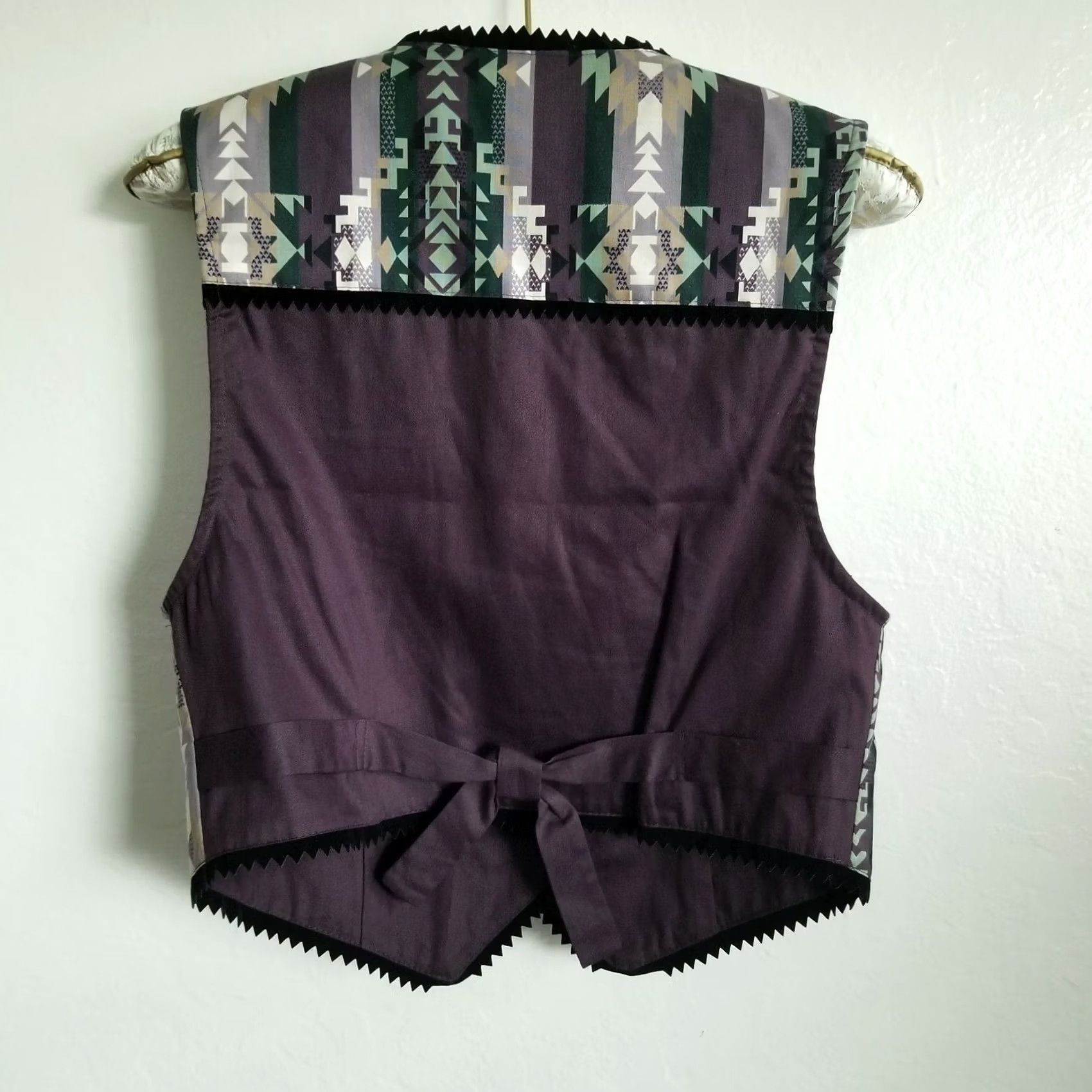 Vintage VINTAGE Roughrider Circle T Aztec Print Tapestry Western Vest Womens Medium USA Size M / US 6-8 / IT 42-44 - 2 Thumbnail